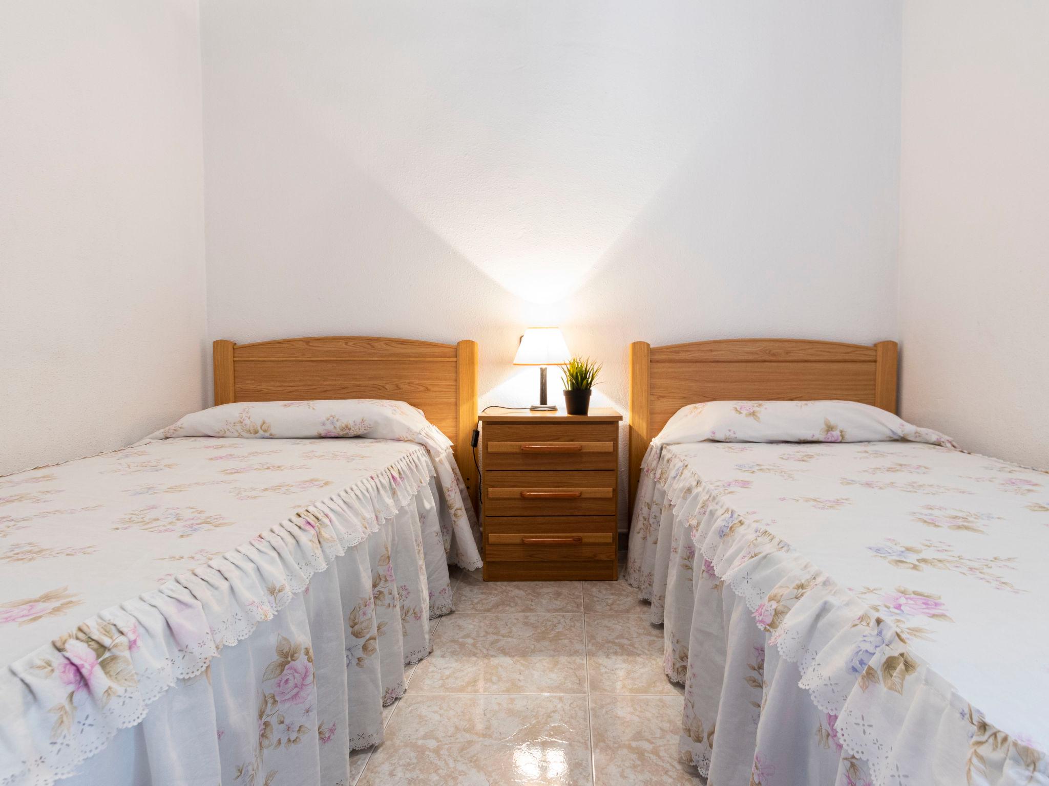 Foto 16 - Apartment mit 2 Schlafzimmern in Torredembarra mit blick aufs meer