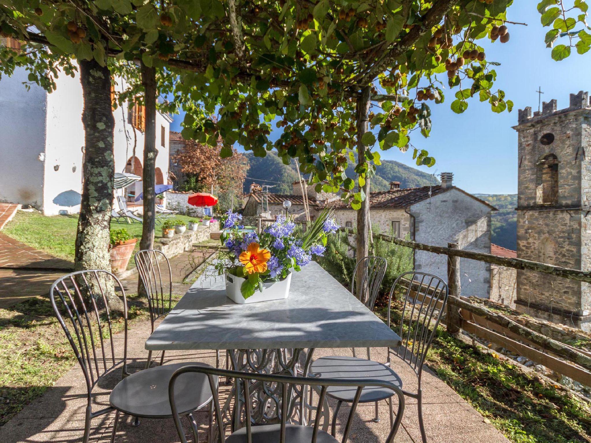 Foto 3 - Casa con 4 camere da letto a Bagni di Lucca con piscina privata e giardino