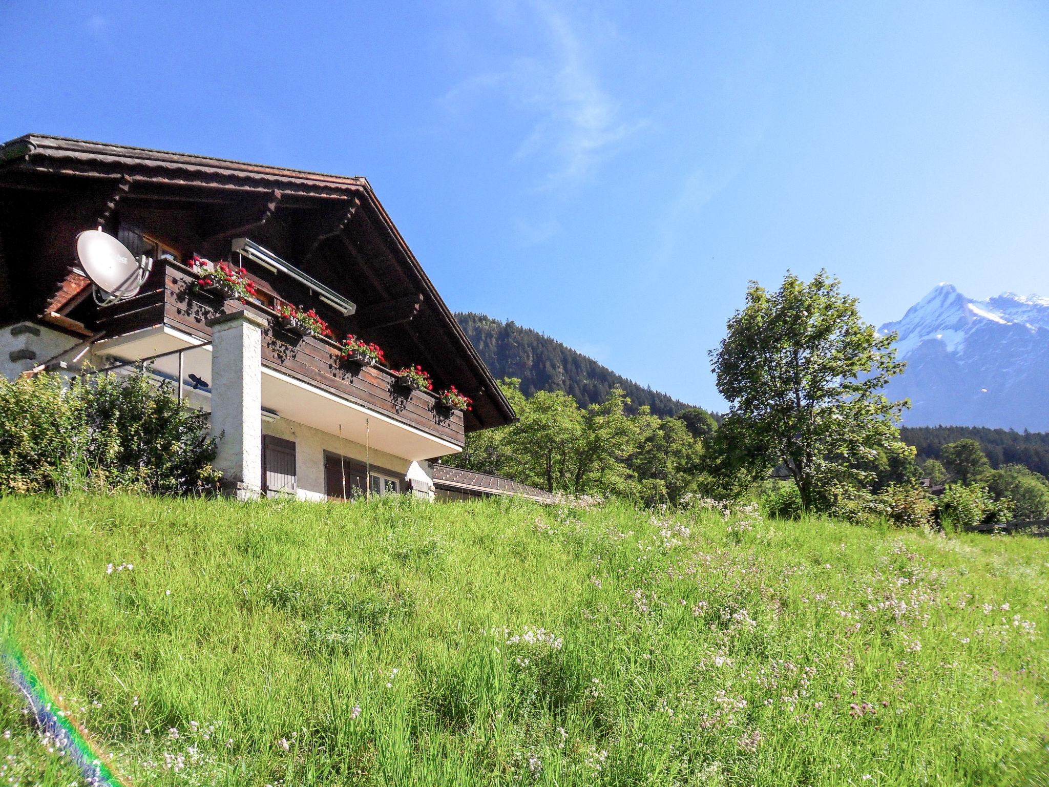 Foto 1 - Apartamento de 3 quartos em Grindelwald com jardim e terraço