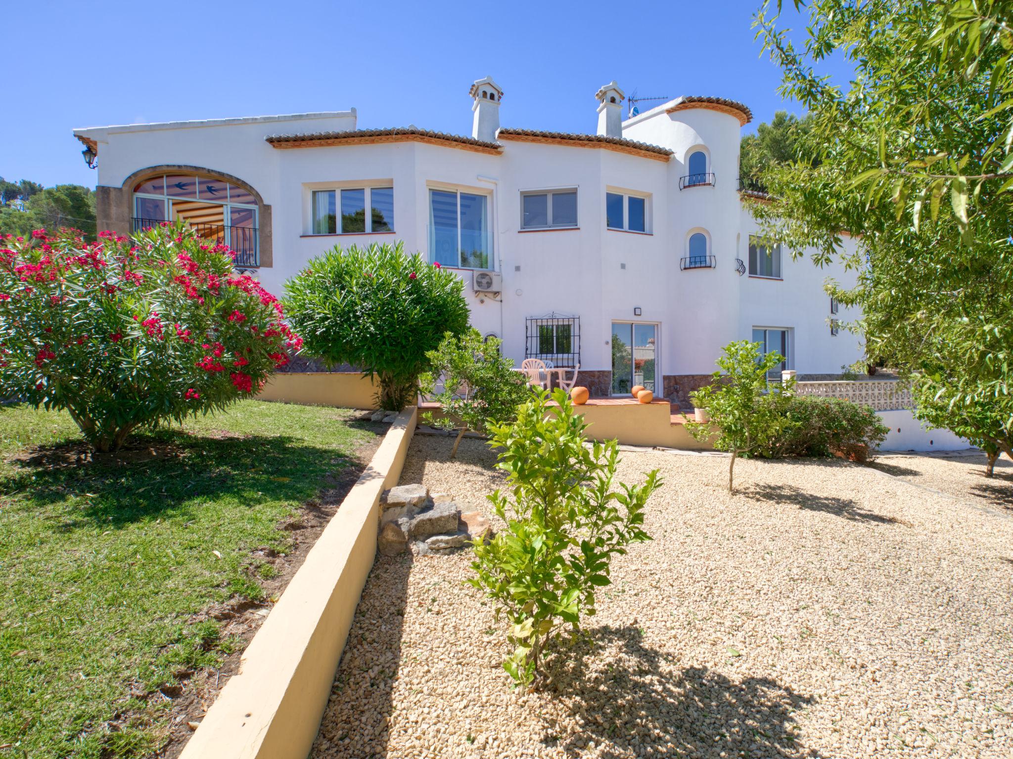 Foto 5 - Casa de 5 quartos em Jávea com piscina privada e vistas do mar