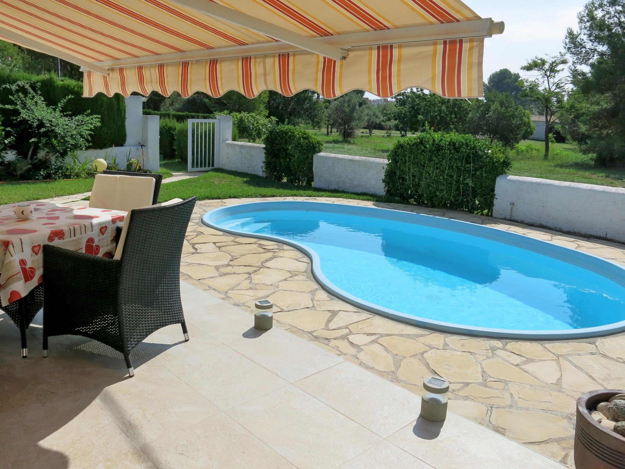 Photo 13 - 2 bedroom House in Cambrils with private pool and garden