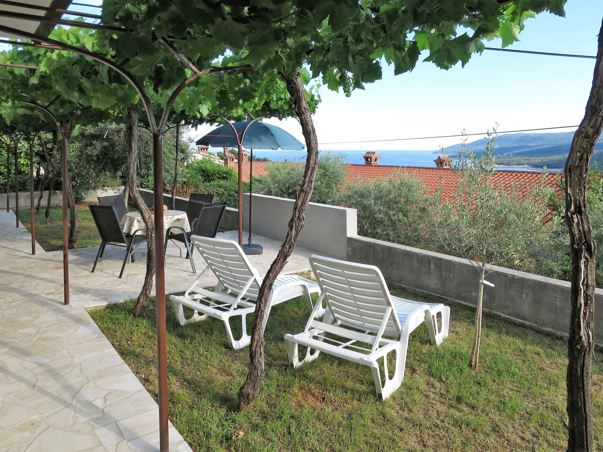 Photo 3 - 2 bedroom Apartment in Labin with terrace and sea view
