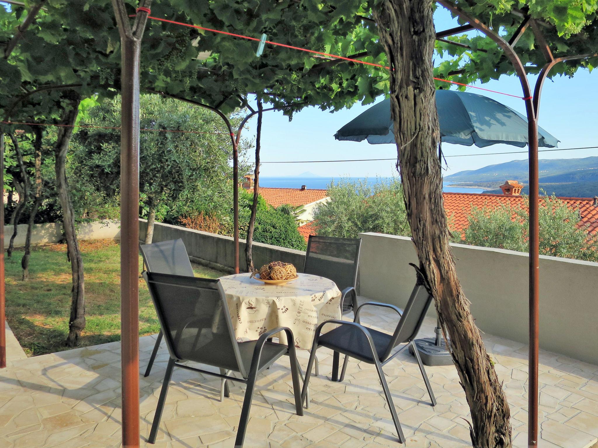 Foto 4 - Apartamento de 2 quartos em Labin com terraço e vistas do mar