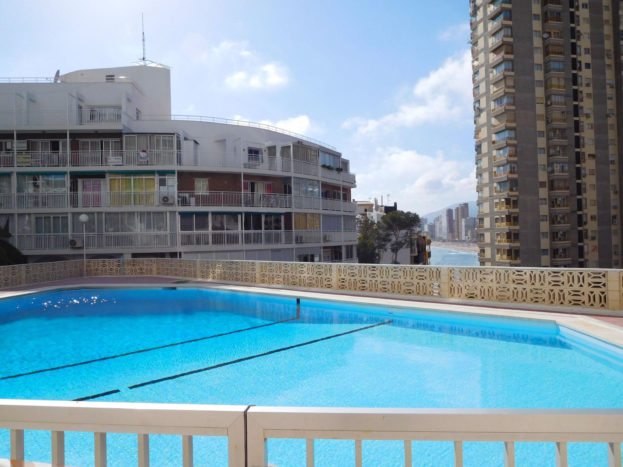 Foto 13 - Appartamento con 2 camere da letto a Benidorm con piscina e terrazza