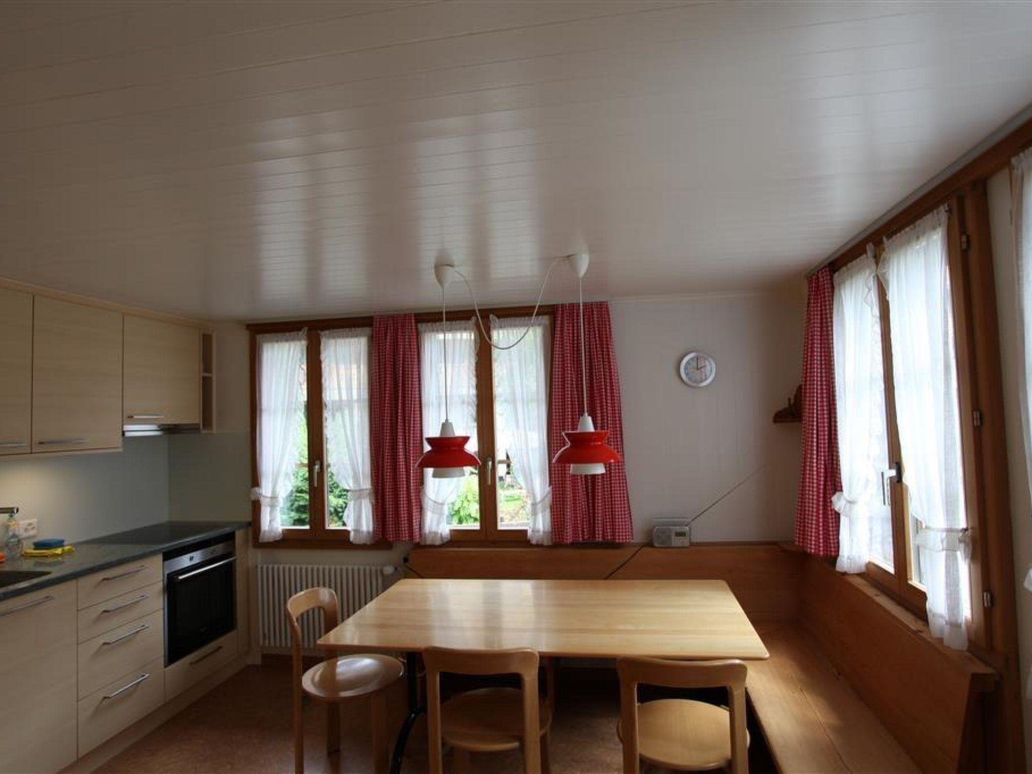 Photo 10 - 4 bedroom Apartment in Saanen