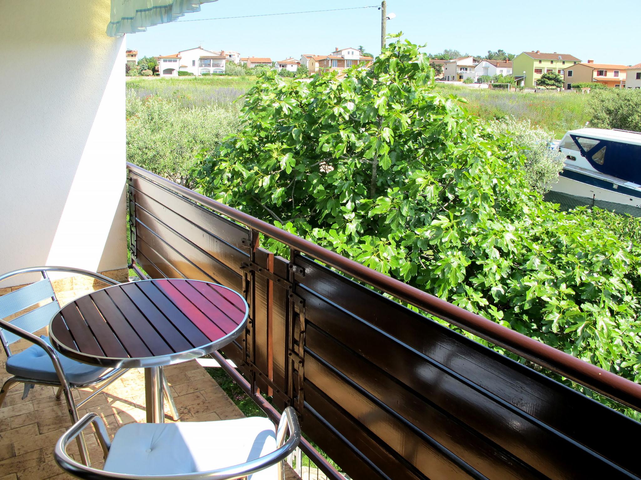 Foto 8 - Casa de 3 habitaciones en Vodnjan con terraza y vistas al mar