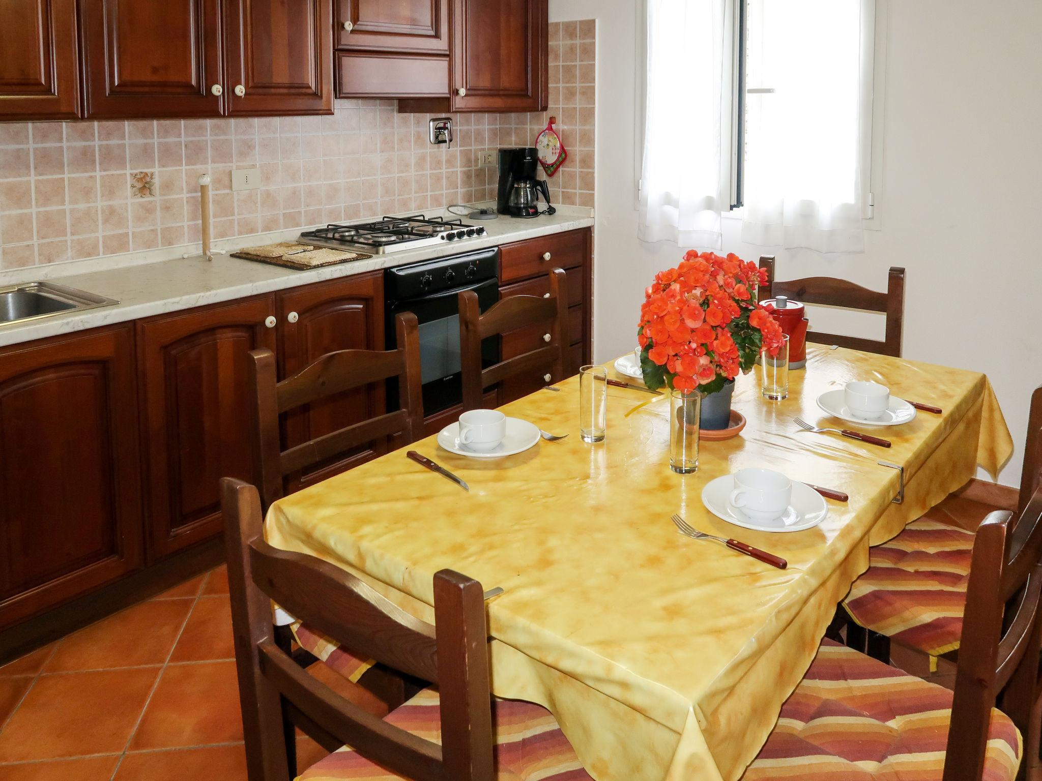 Photo 10 - 1 bedroom Apartment in Diano Castello with swimming pool and sea view