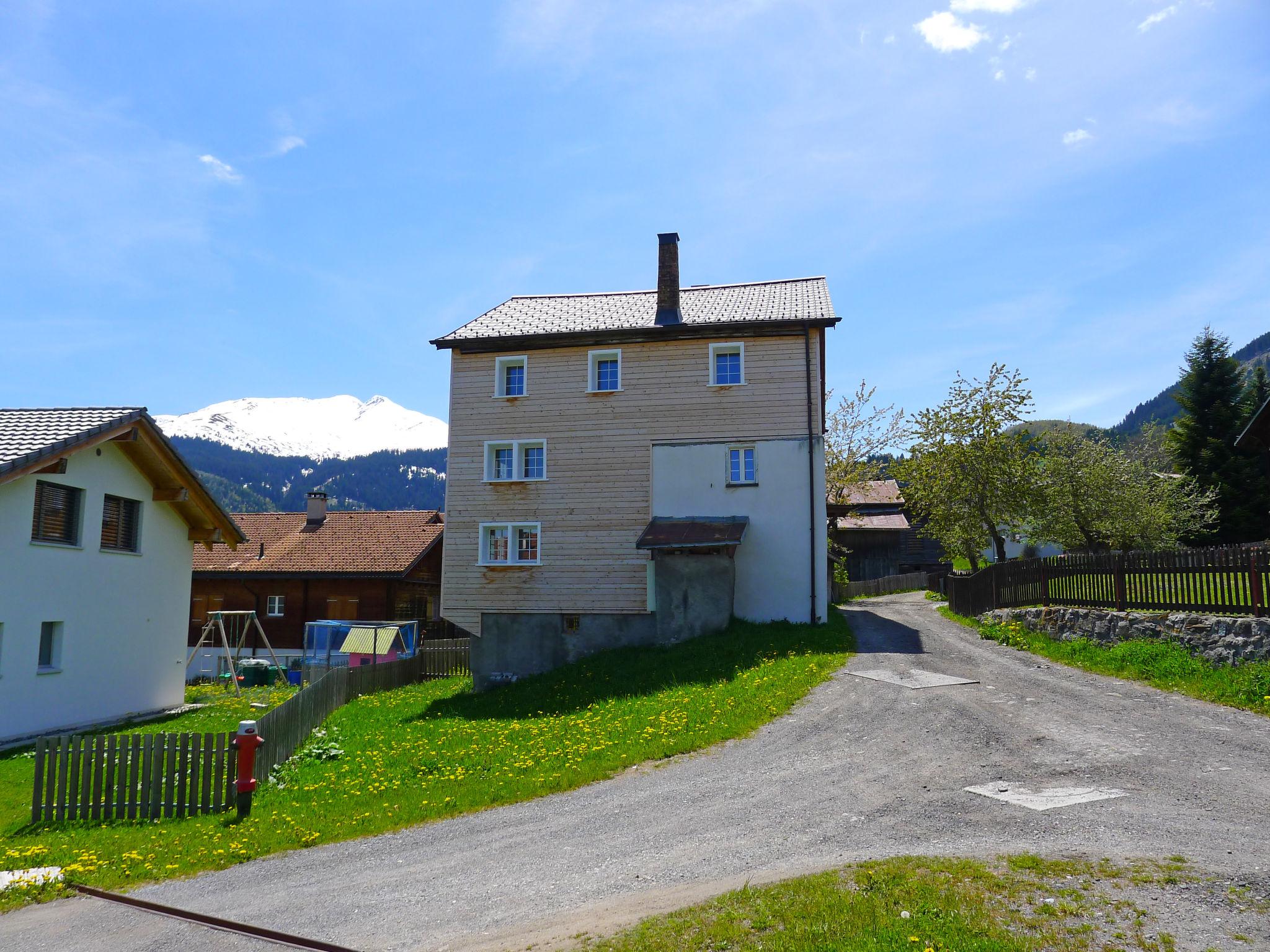 Foto 25 - Appartamento con 4 camere da letto a Disentis/Mustér con terrazza e vista sulle montagne