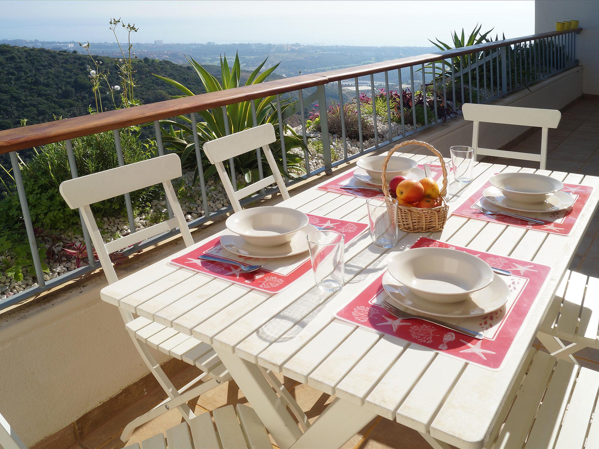 Photo 2 - Appartement de 2 chambres à Marbella avec piscine et vues à la mer