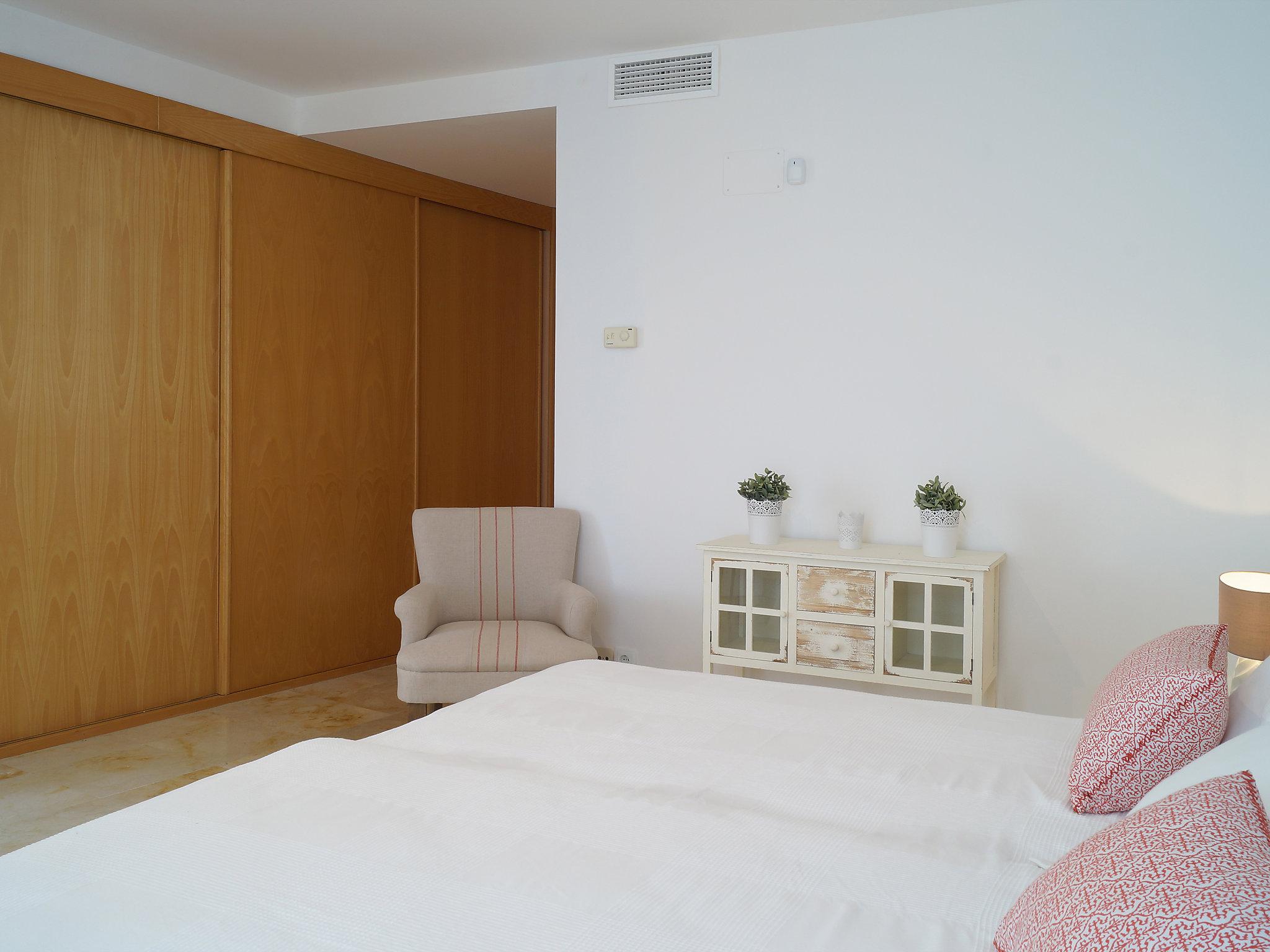Foto 18 - Apartment mit 2 Schlafzimmern in Marbella mit schwimmbad und blick aufs meer