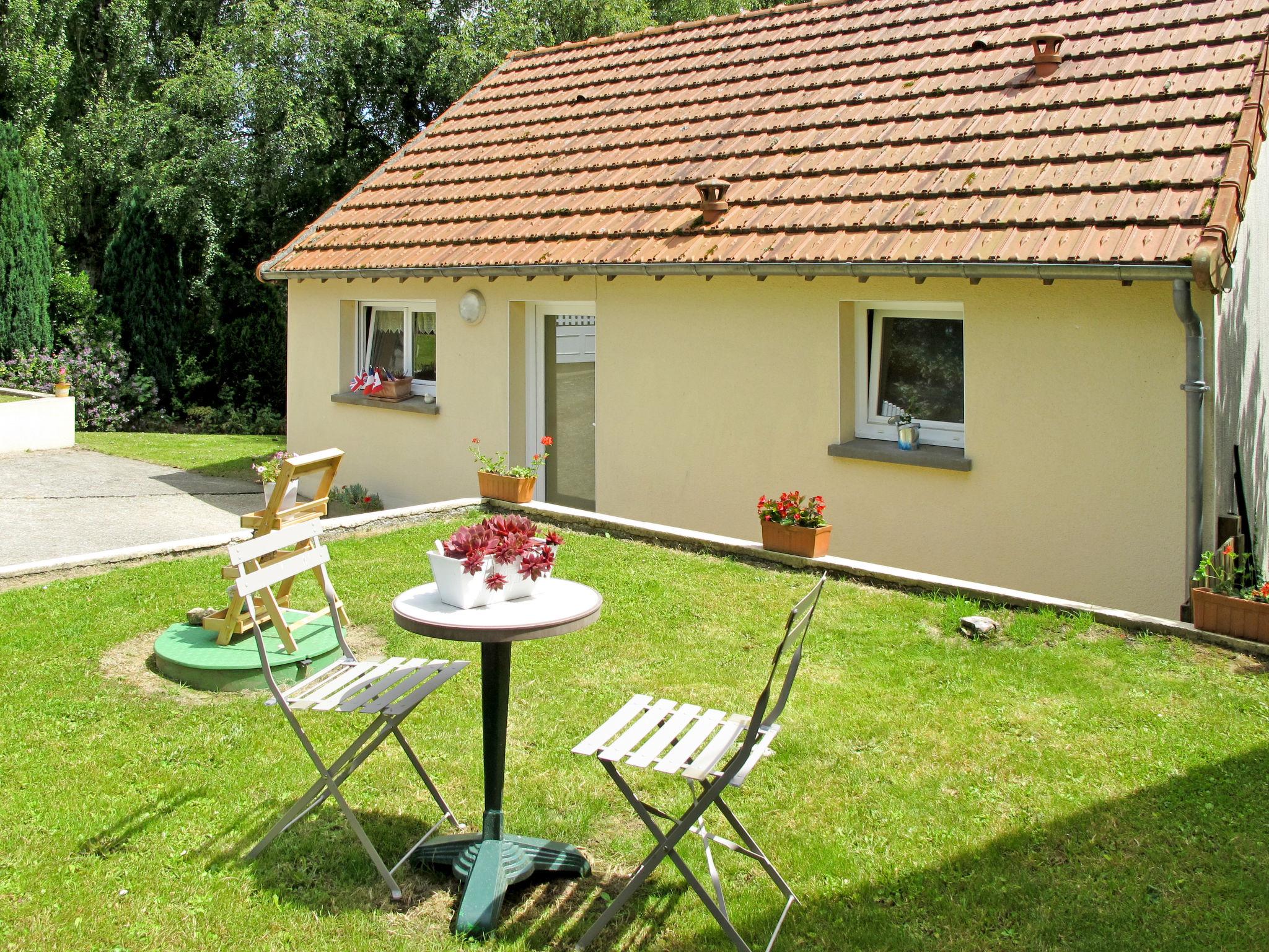 Foto 3 - Casa de 2 quartos em Carentan-les-Marais com jardim e terraço