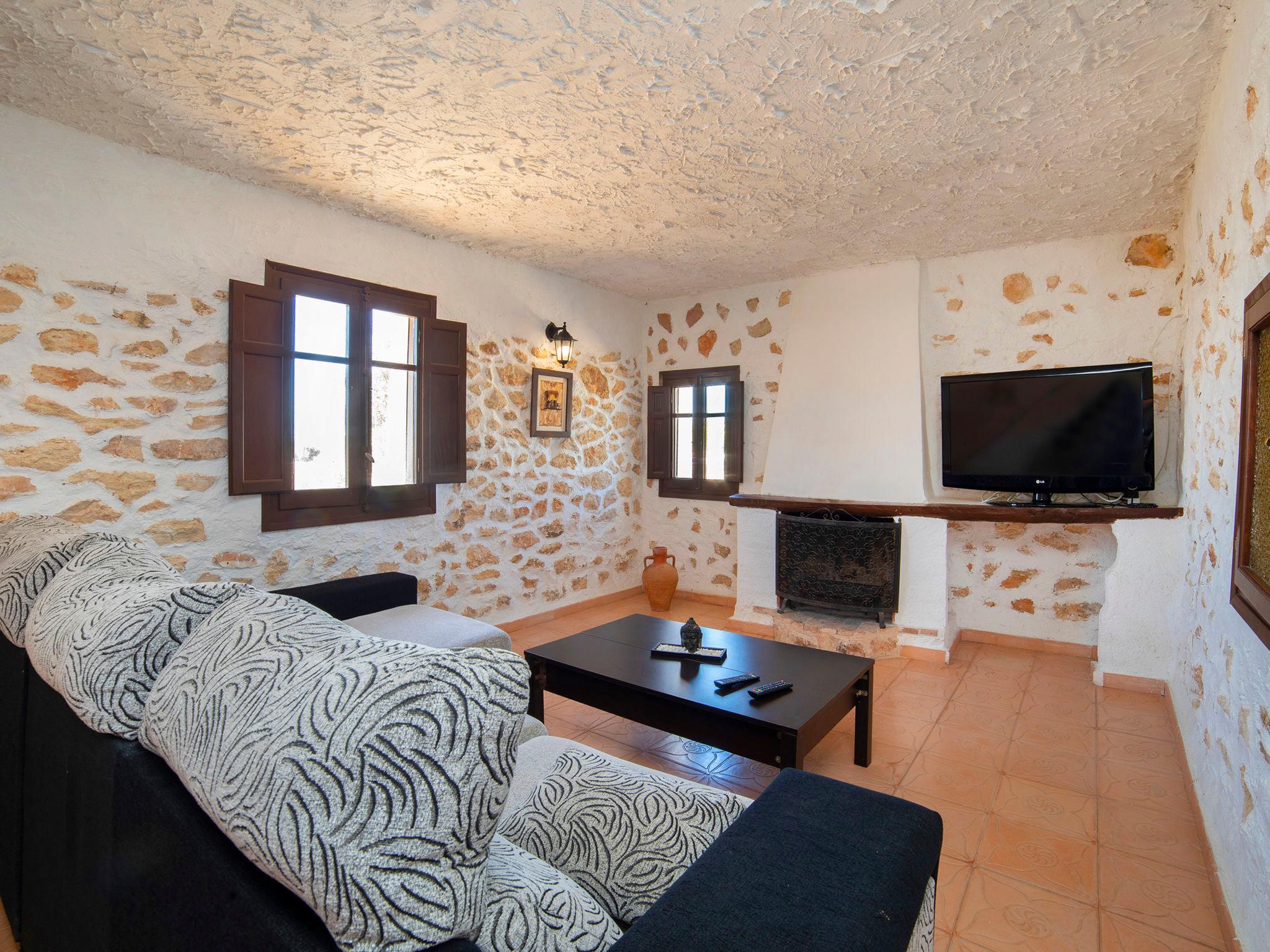Photo 9 - 5 bedroom House in Calp with private pool and sea view