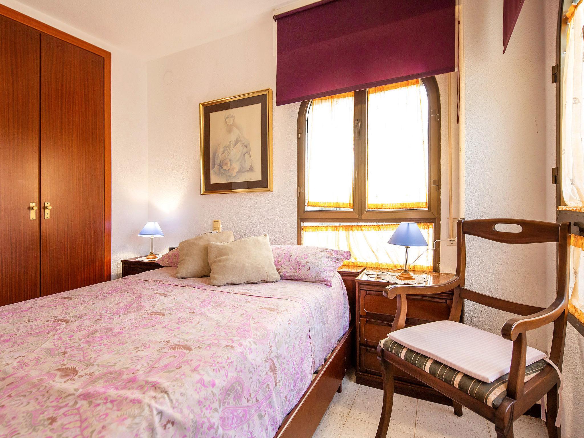 Foto 9 - Appartamento con 2 camere da letto a Oropesa del Mar con giardino e vista mare