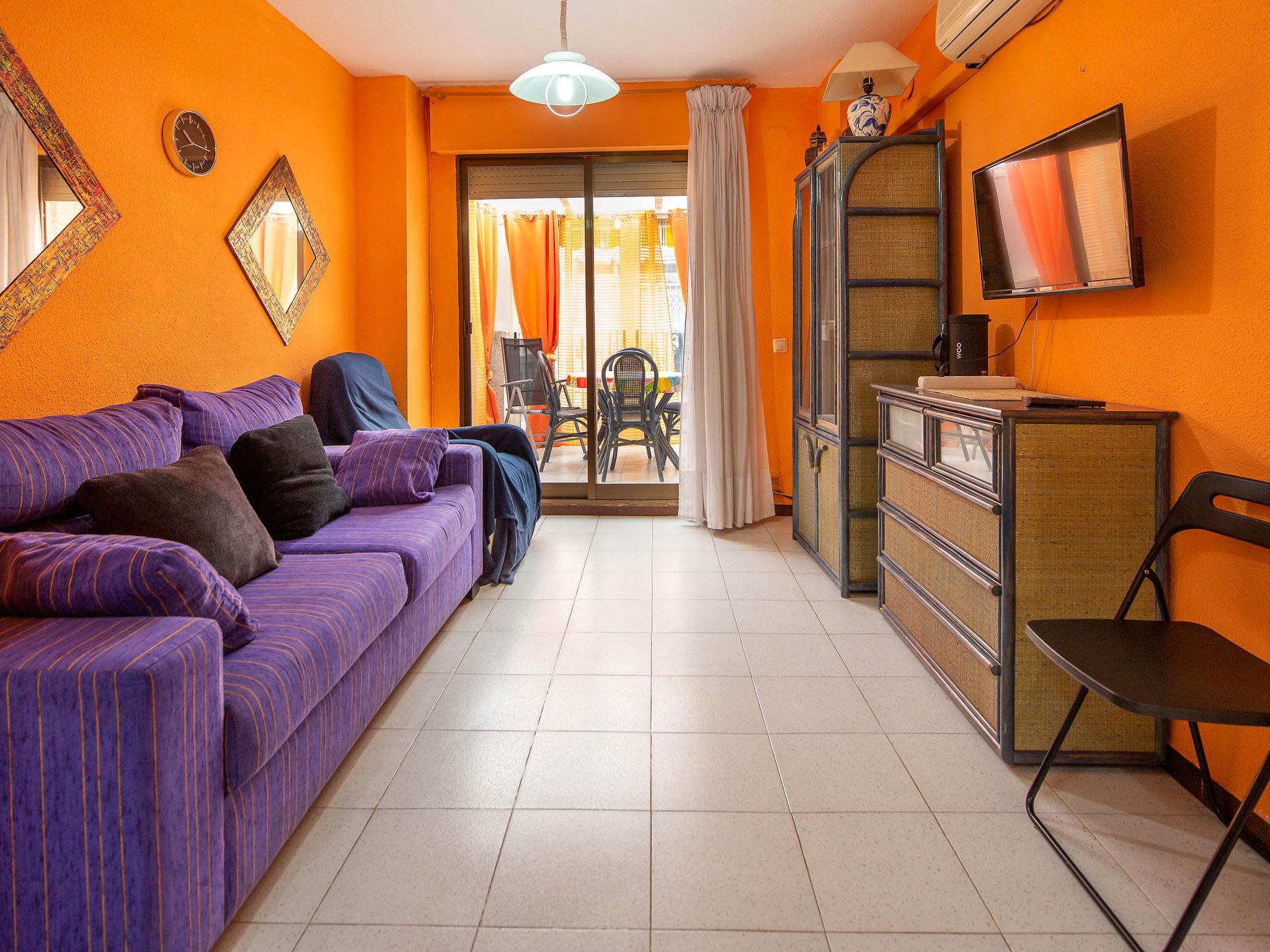 Foto 2 - Appartamento con 2 camere da letto a Oropesa del Mar con giardino e vista mare