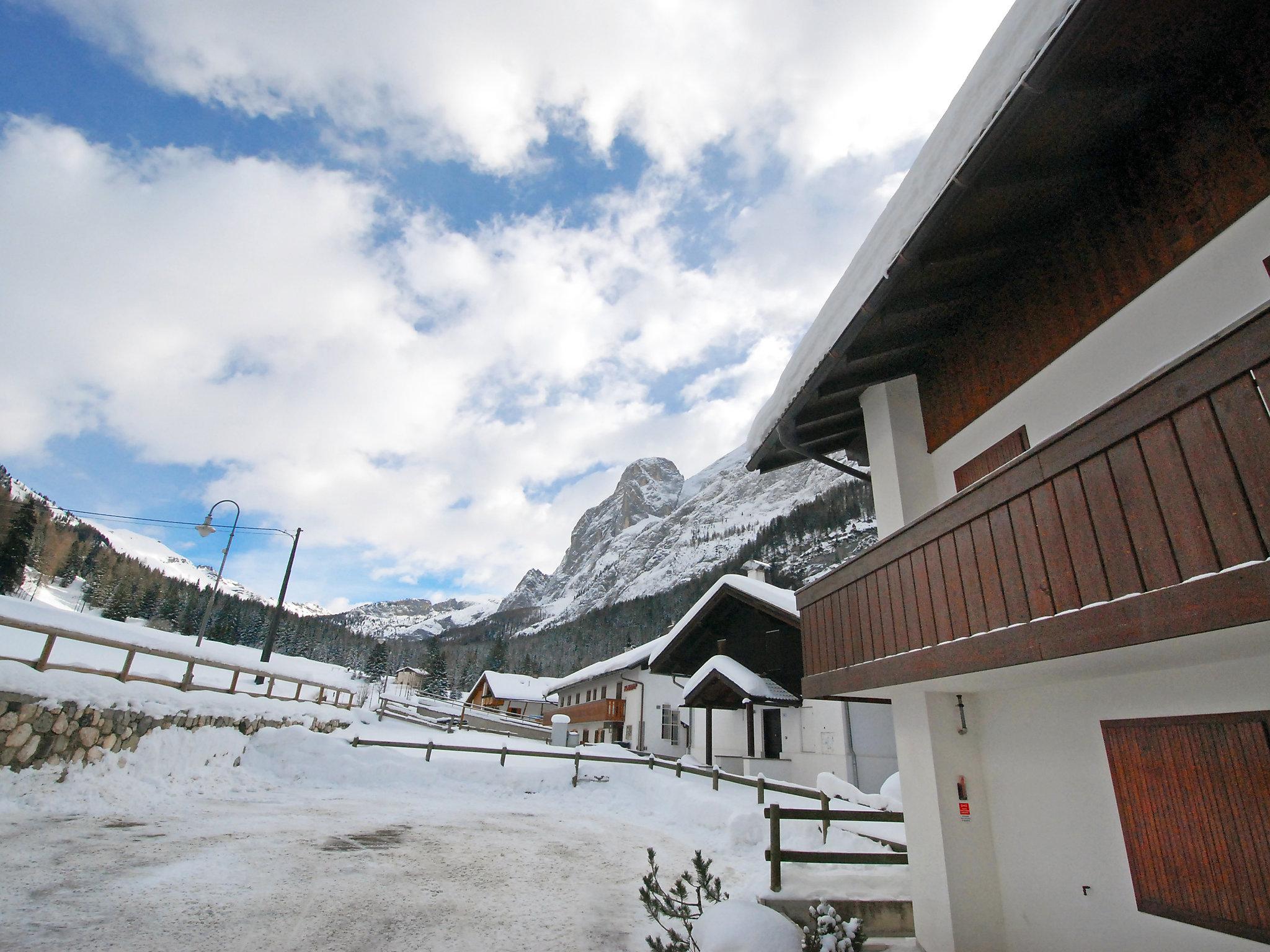 Photo 27 - Appartement de 2 chambres à Canazei avec vues sur la montagne