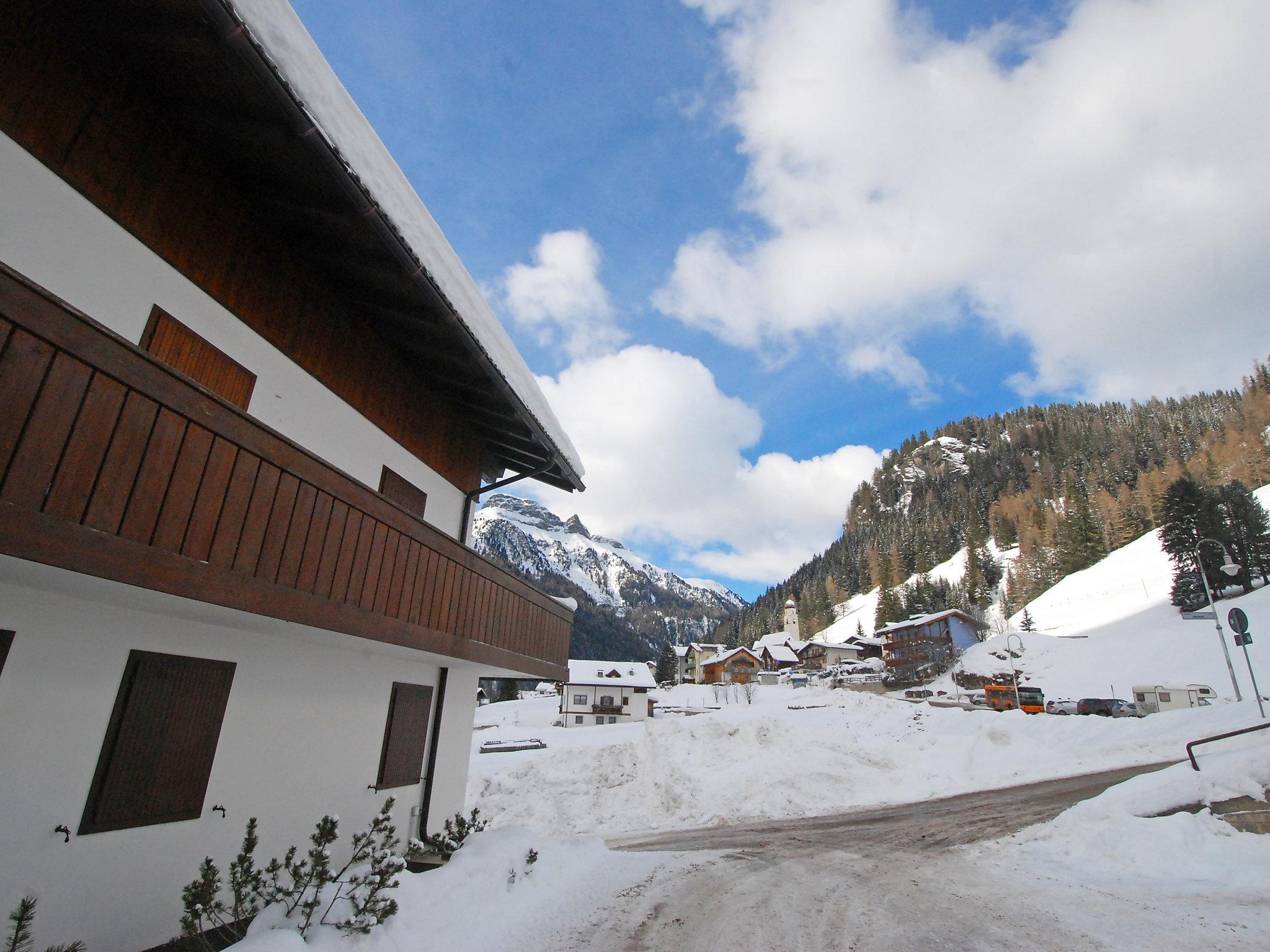 Photo 25 - Appartement de 2 chambres à Canazei avec vues sur la montagne