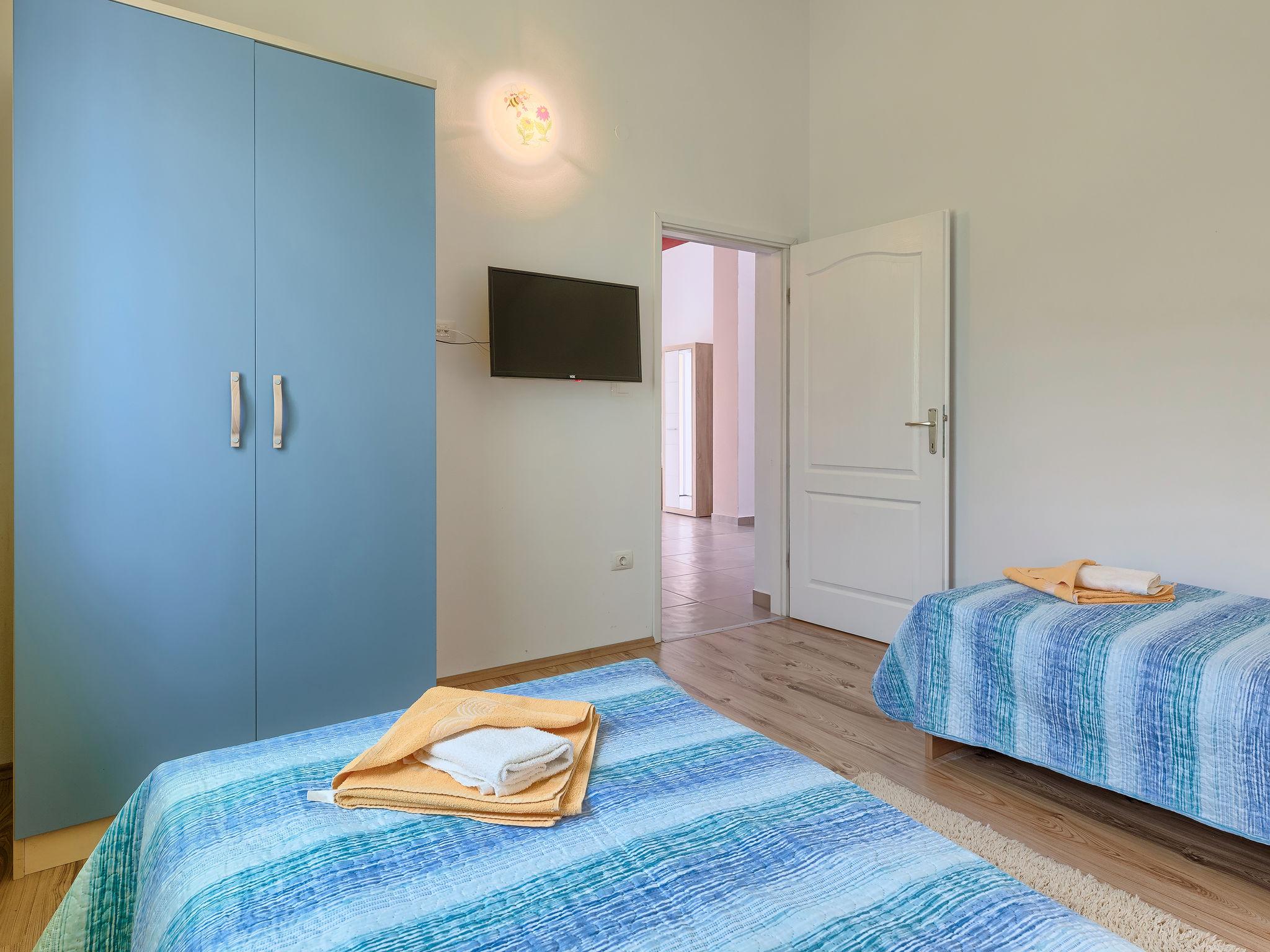 Foto 24 - Casa con 2 camere da letto a Vodnjan con piscina privata e vista mare