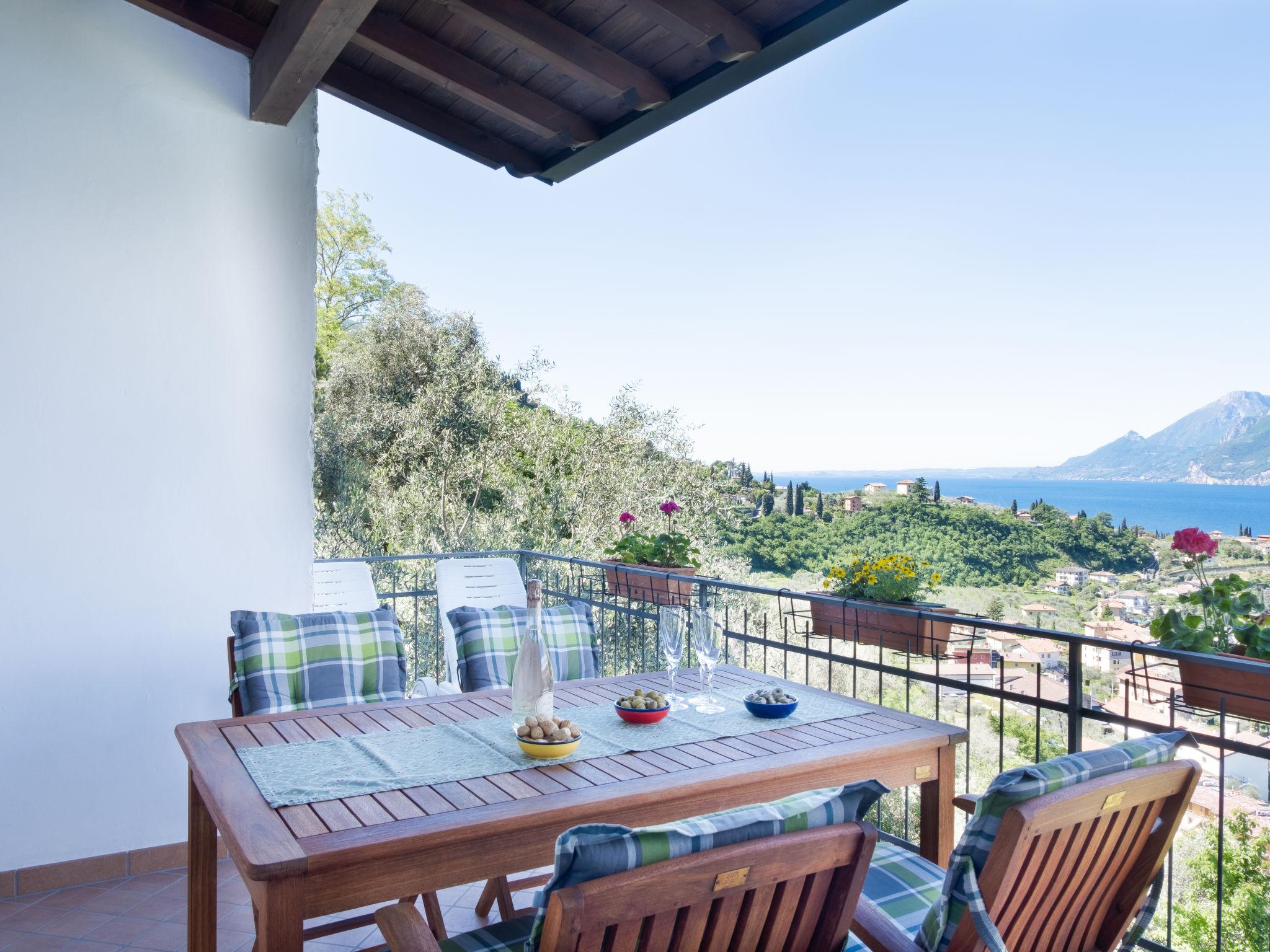 Foto 1 - Casa de 4 quartos em Malcesine com jardim e vista para a montanha