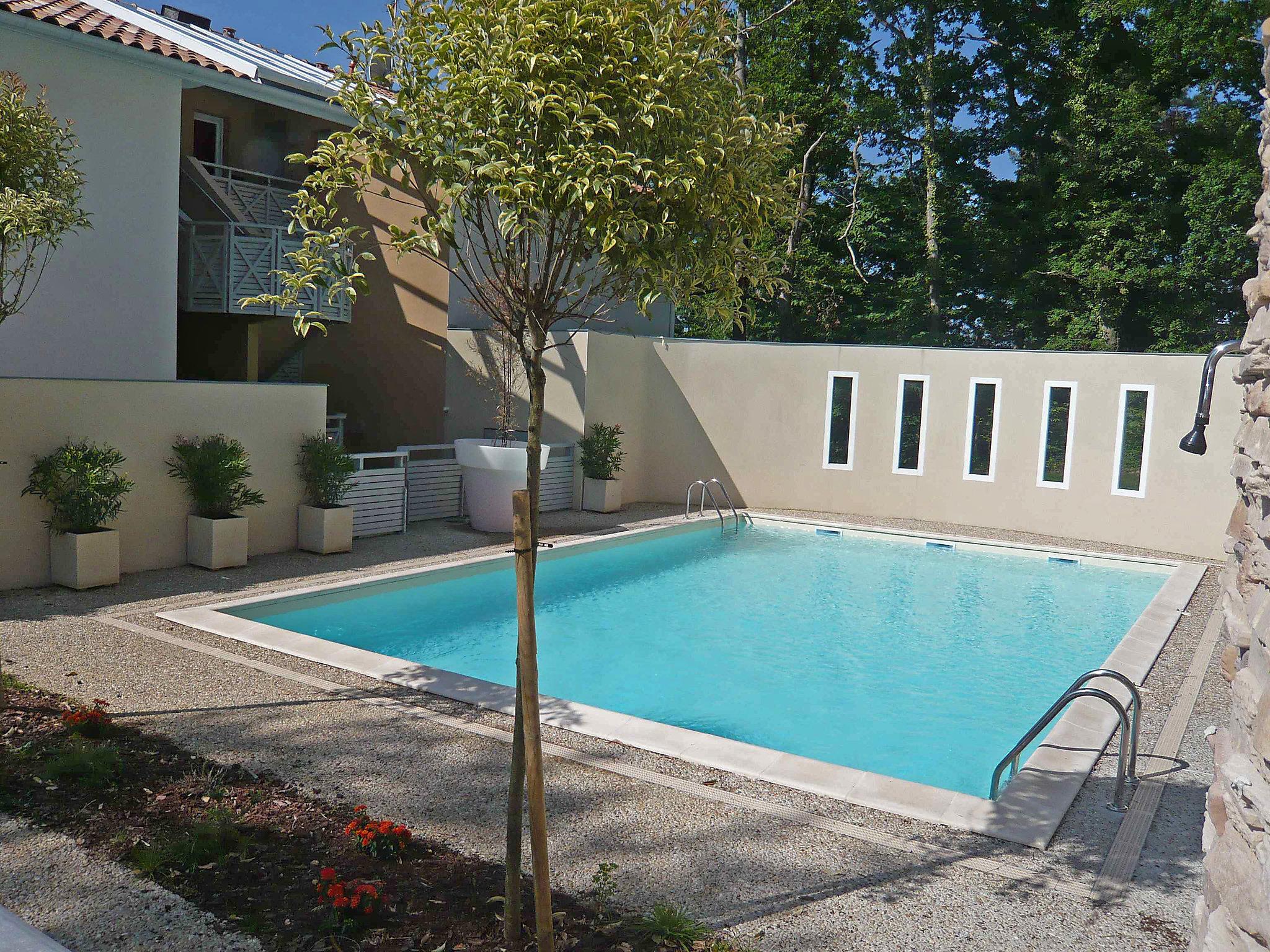 Foto 1 - Apartamento de 2 habitaciones en Anglet con piscina y vistas al mar