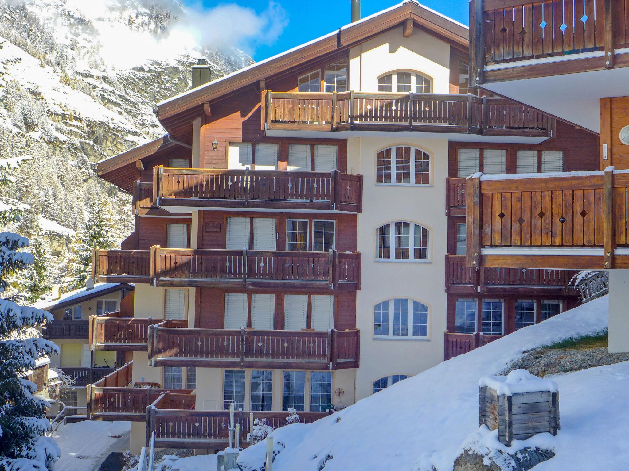 Photo 17 - Appartement de 3 chambres à Zermatt avec vues sur la montagne