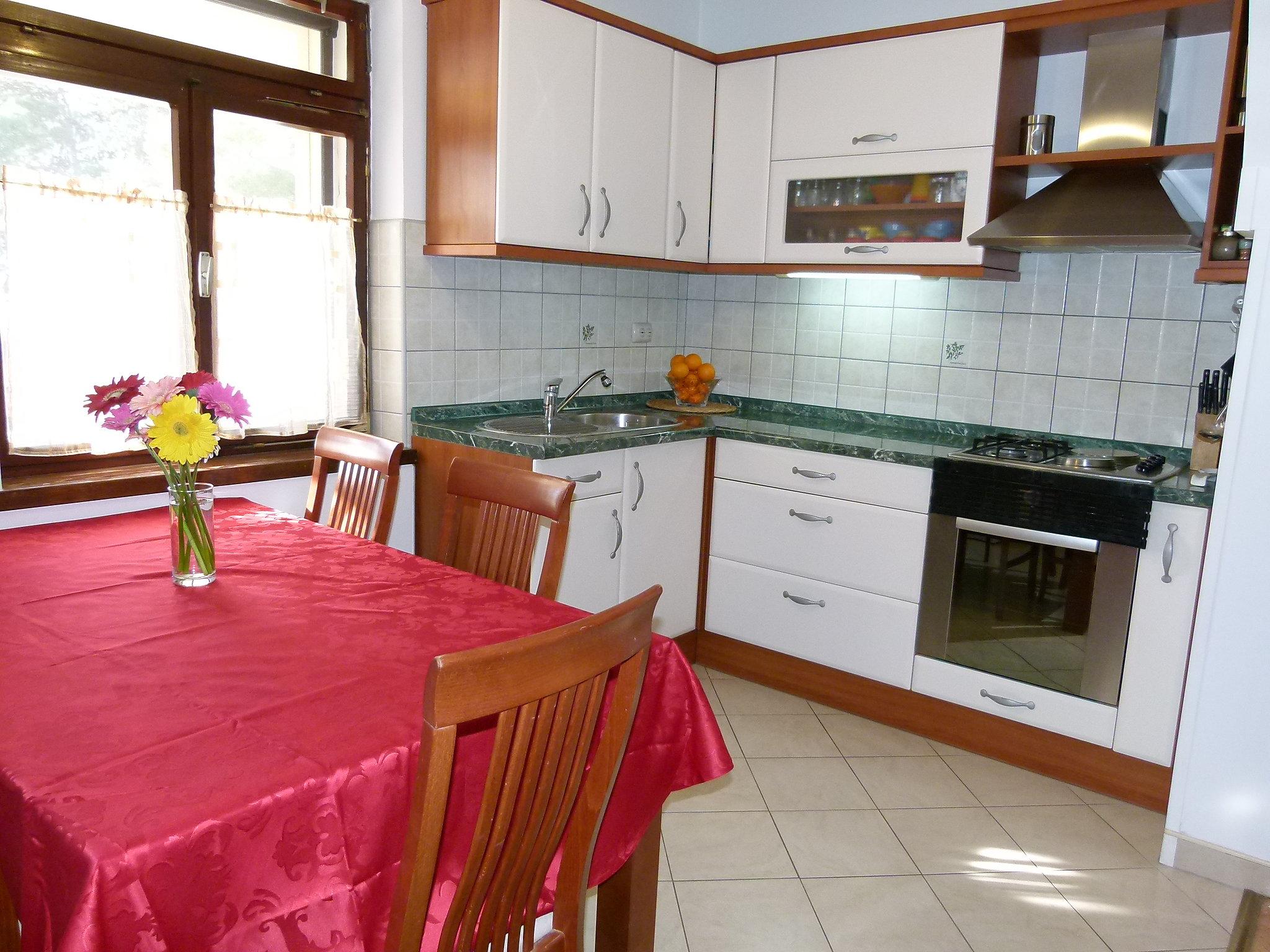 Photo 4 - 2 bedroom Apartment in Sibenik with garden and terrace