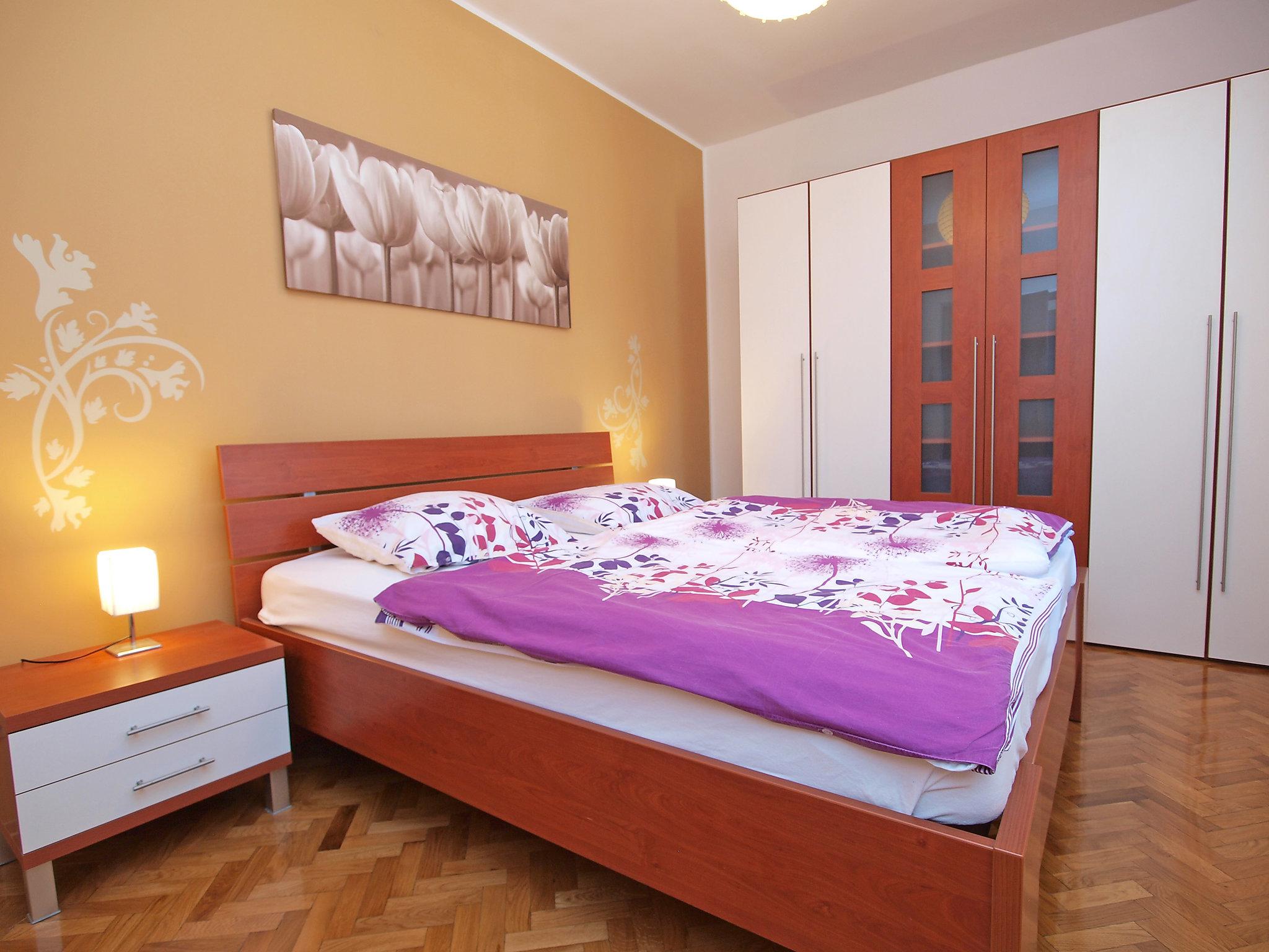 Foto 7 - Apartamento de 2 quartos em Sibenik com jardim e terraço