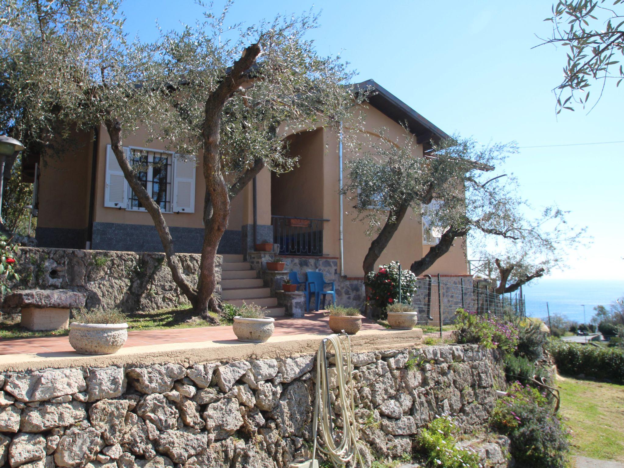 Photo 26 - Maison de 3 chambres à Finale Ligure avec jardin et terrasse