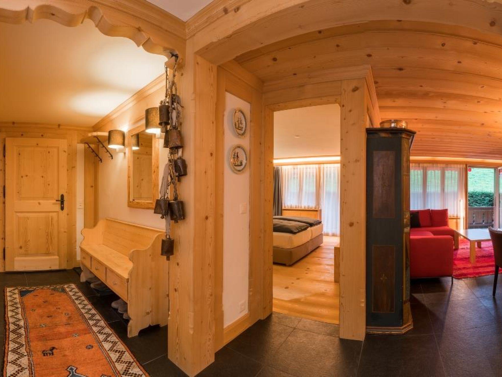 Foto 5 - Apartment mit 3 Schlafzimmern in Saanen