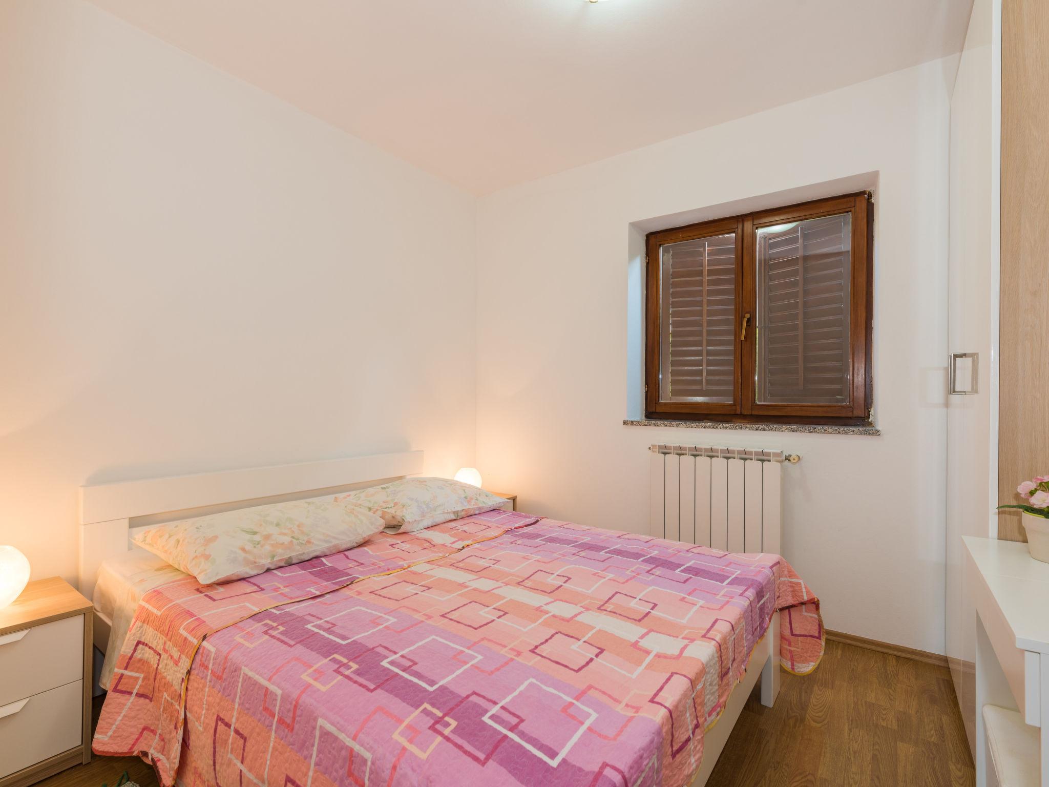 Foto 8 - Appartamento con 2 camere da letto a Labin con vista mare