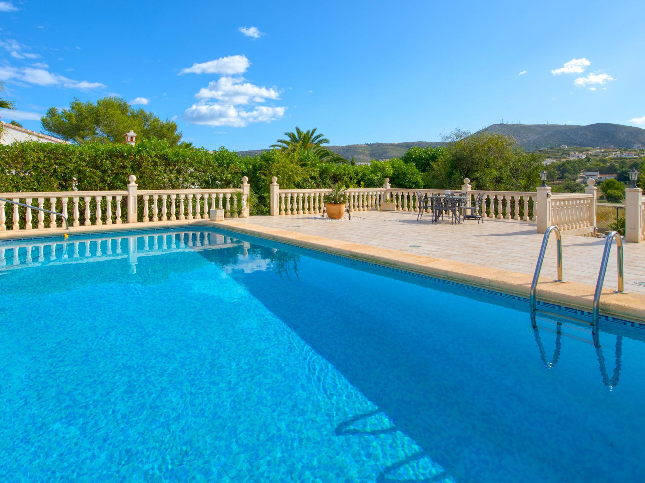 Foto 37 - Casa con 3 camere da letto a Jávea con piscina privata e giardino