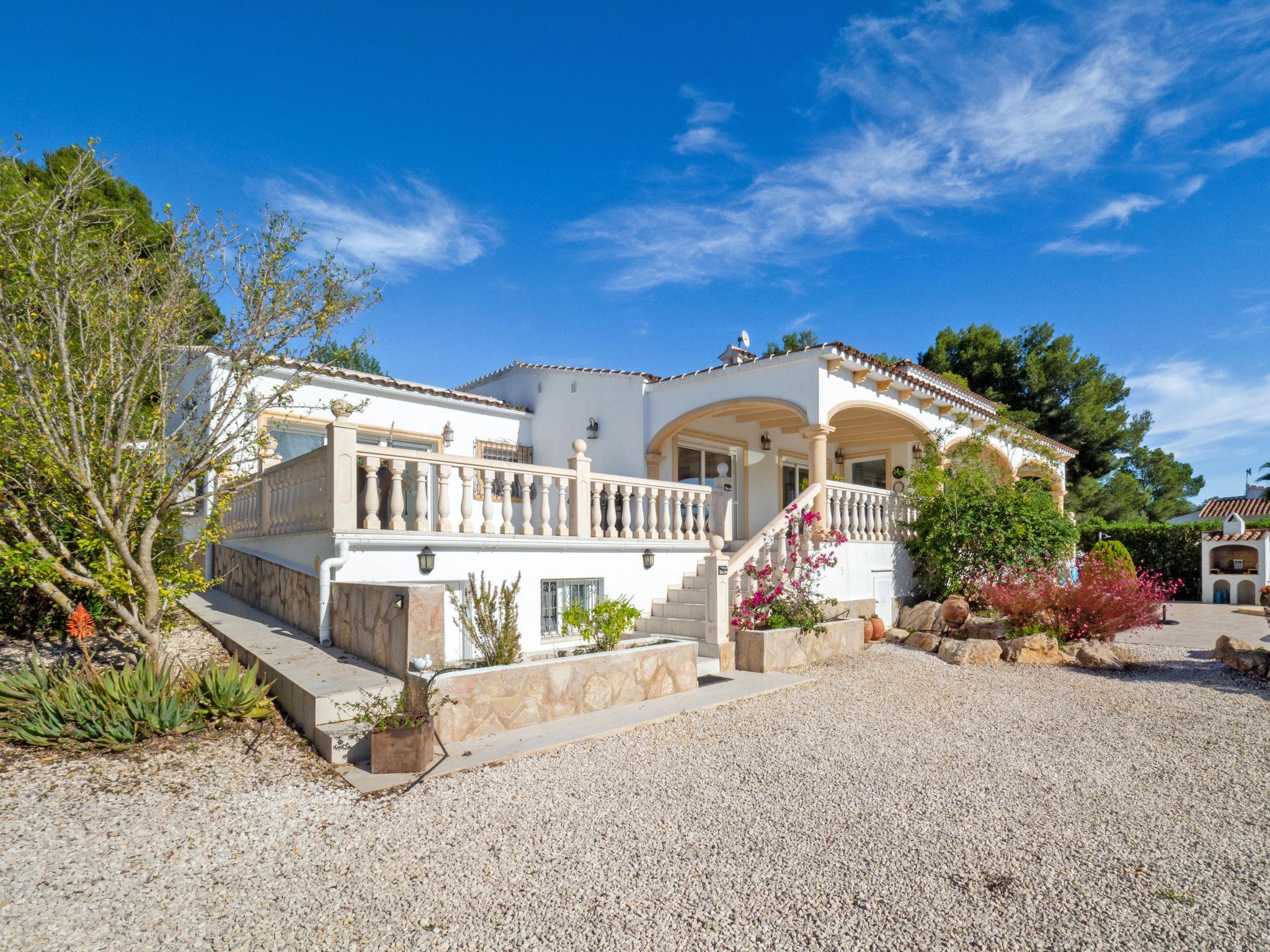 Foto 27 - Casa con 3 camere da letto a Jávea con piscina privata e giardino