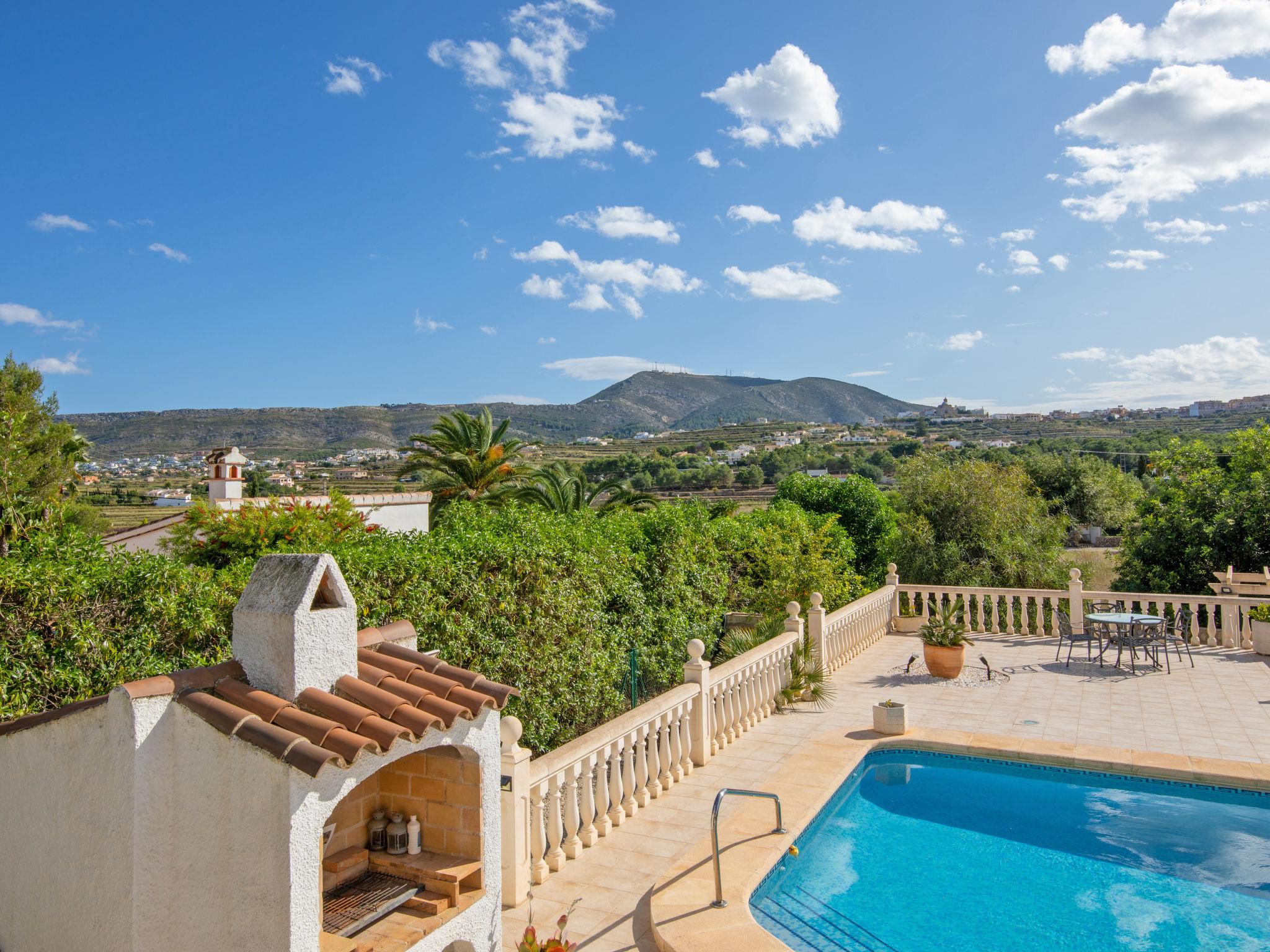 Foto 36 - Casa con 3 camere da letto a Jávea con piscina privata e giardino