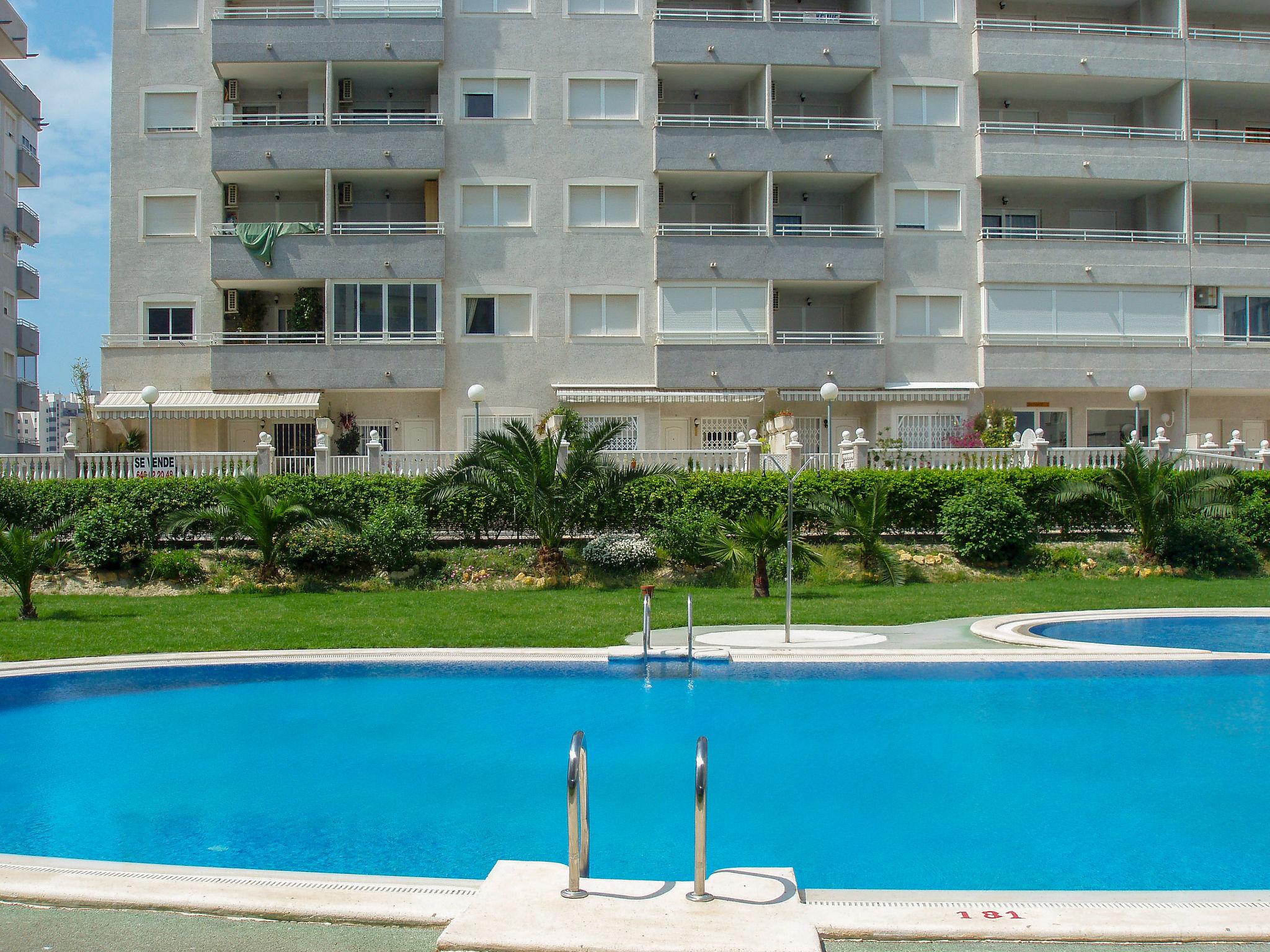 Foto 17 - Apartamento de 2 habitaciones en Villajoyosa con piscina y jardín