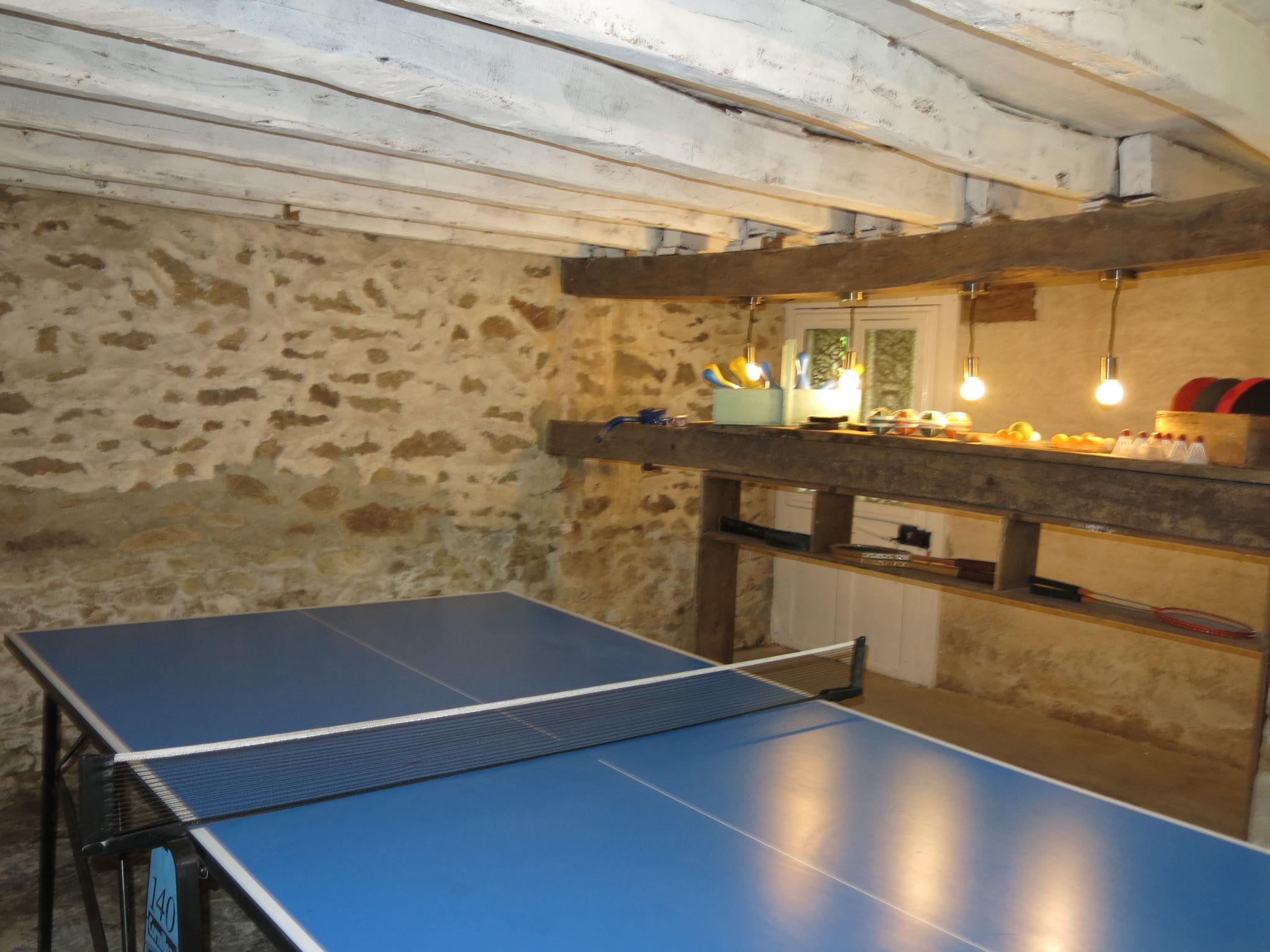 Photo 3 - Maison de 4 chambres à Saint-Sulpice-les-Feuilles avec piscine privée et jardin