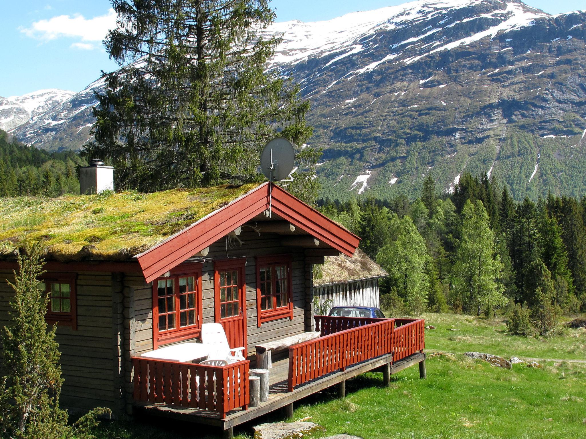Foto 1 - Casa de 3 habitaciones en Sande i Sunnfjord con jardín y terraza
