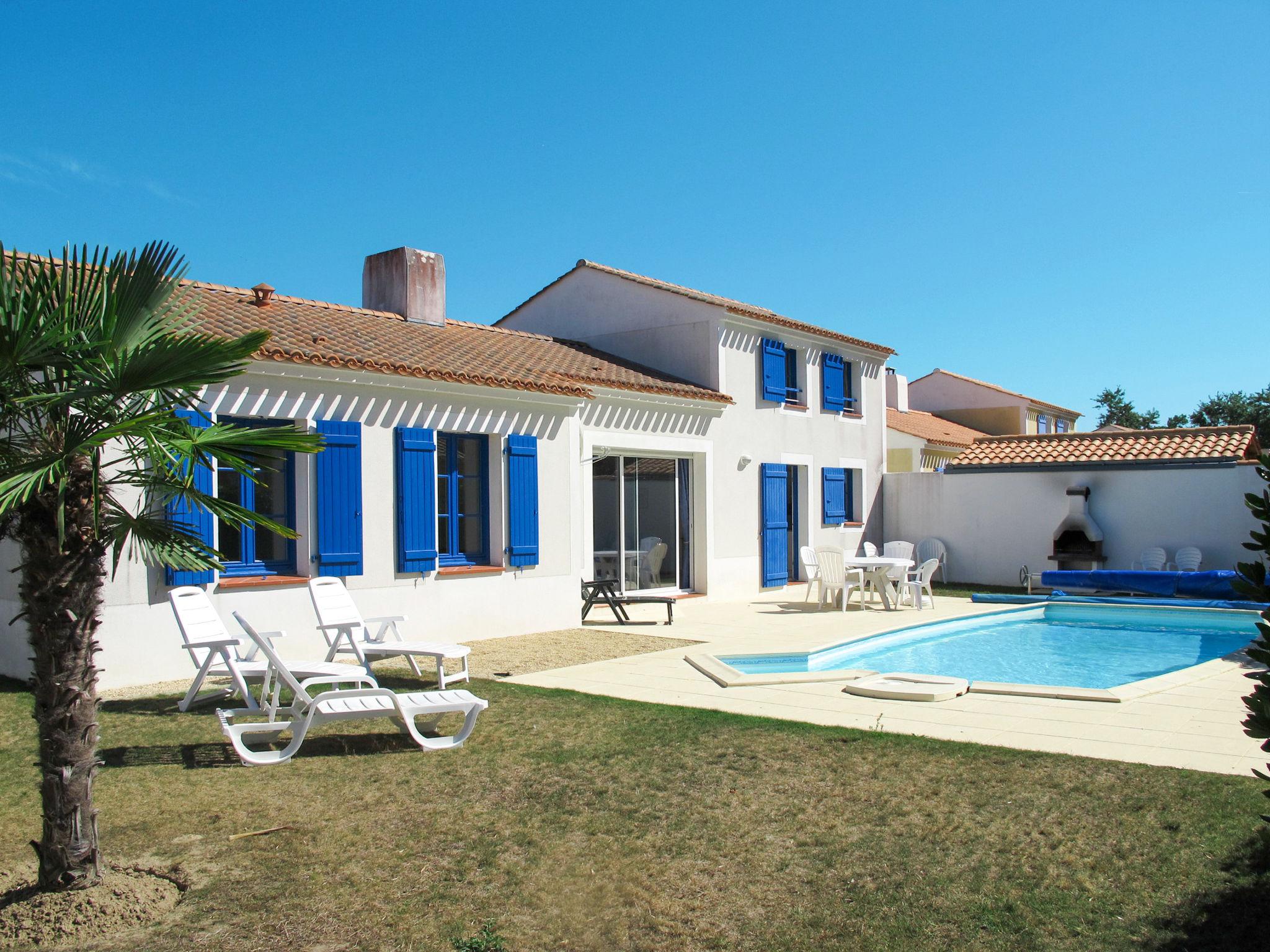 Foto 1 - Casa de 3 habitaciones en Saint-Jean-de-Monts con piscina privada y jardín