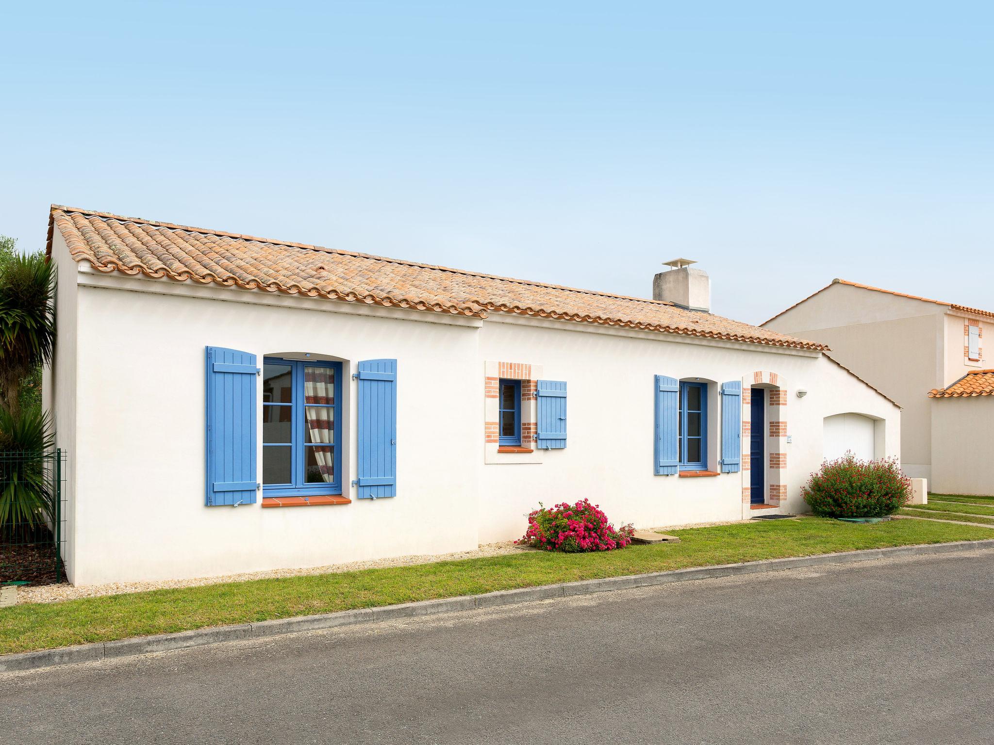 Photo 7 - Maison de 2 chambres à Saint-Jean-de-Monts avec piscine privée et jardin