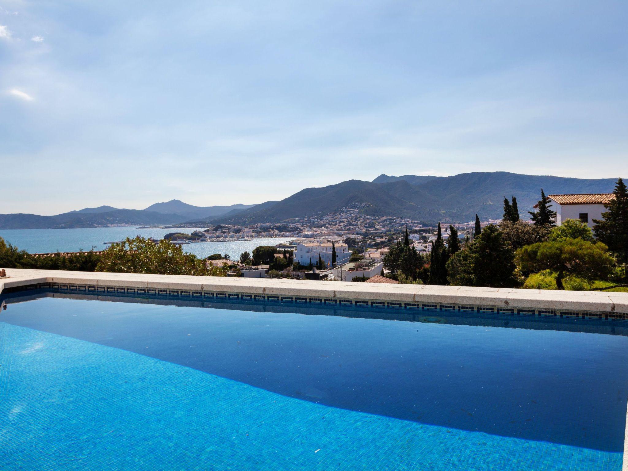 Foto 1 - Casa de 6 habitaciones en Llançà con piscina privada y vistas al mar