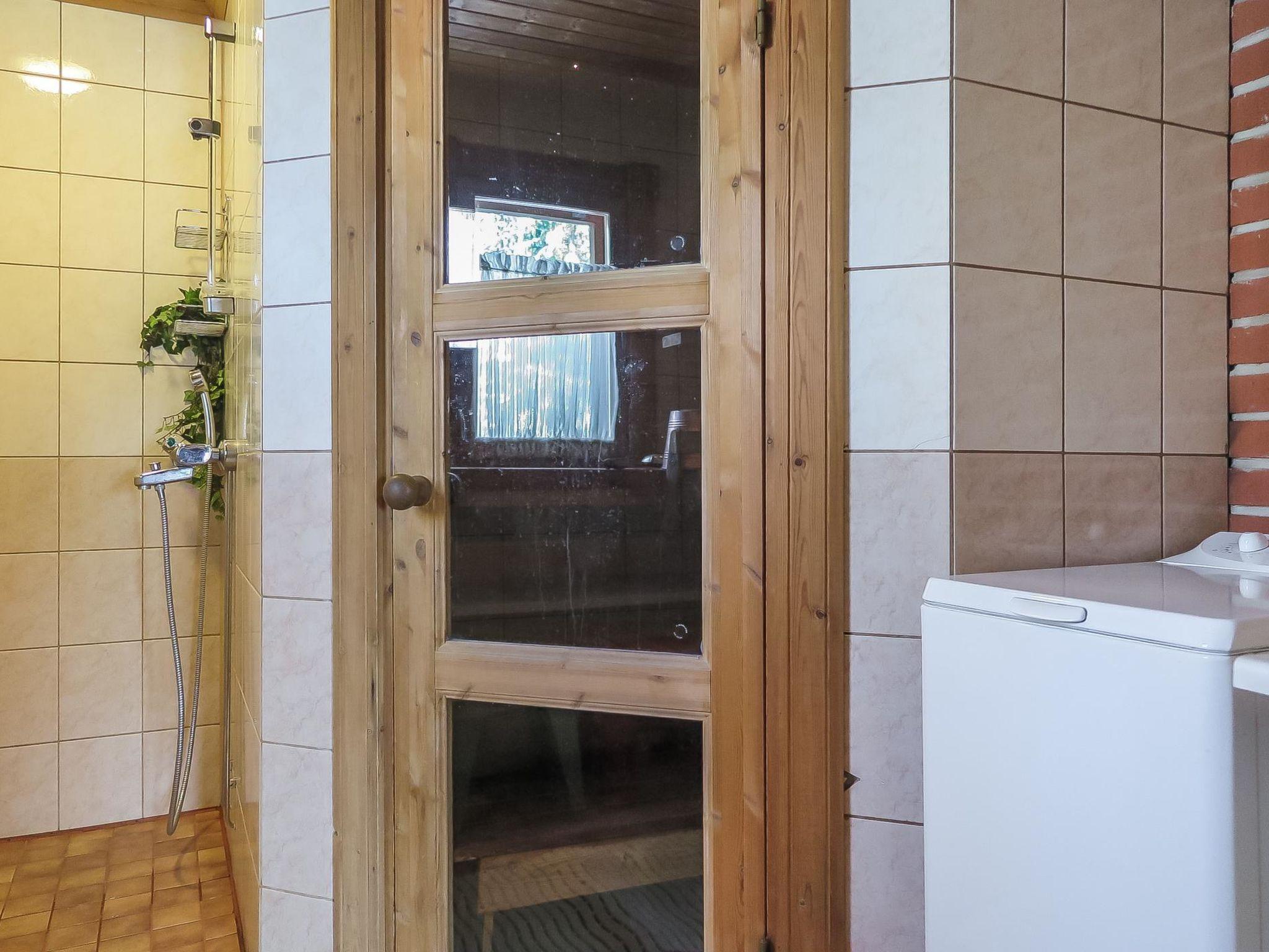 Foto 24 - Casa de 2 habitaciones en Sodankylä con sauna y vistas a la montaña