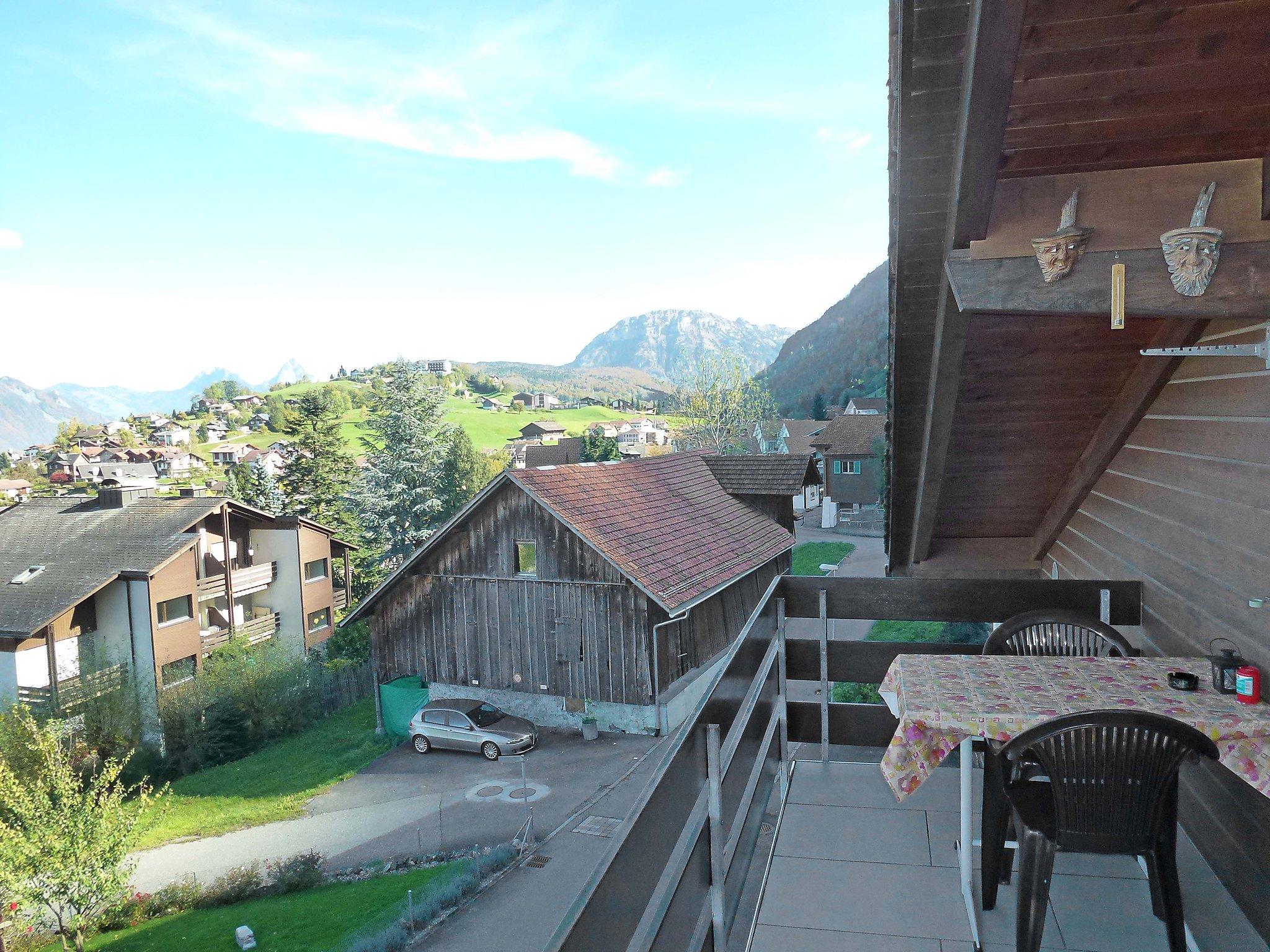 Foto 6 - Appartamento con 1 camera da letto a Emmetten con vista sulle montagne