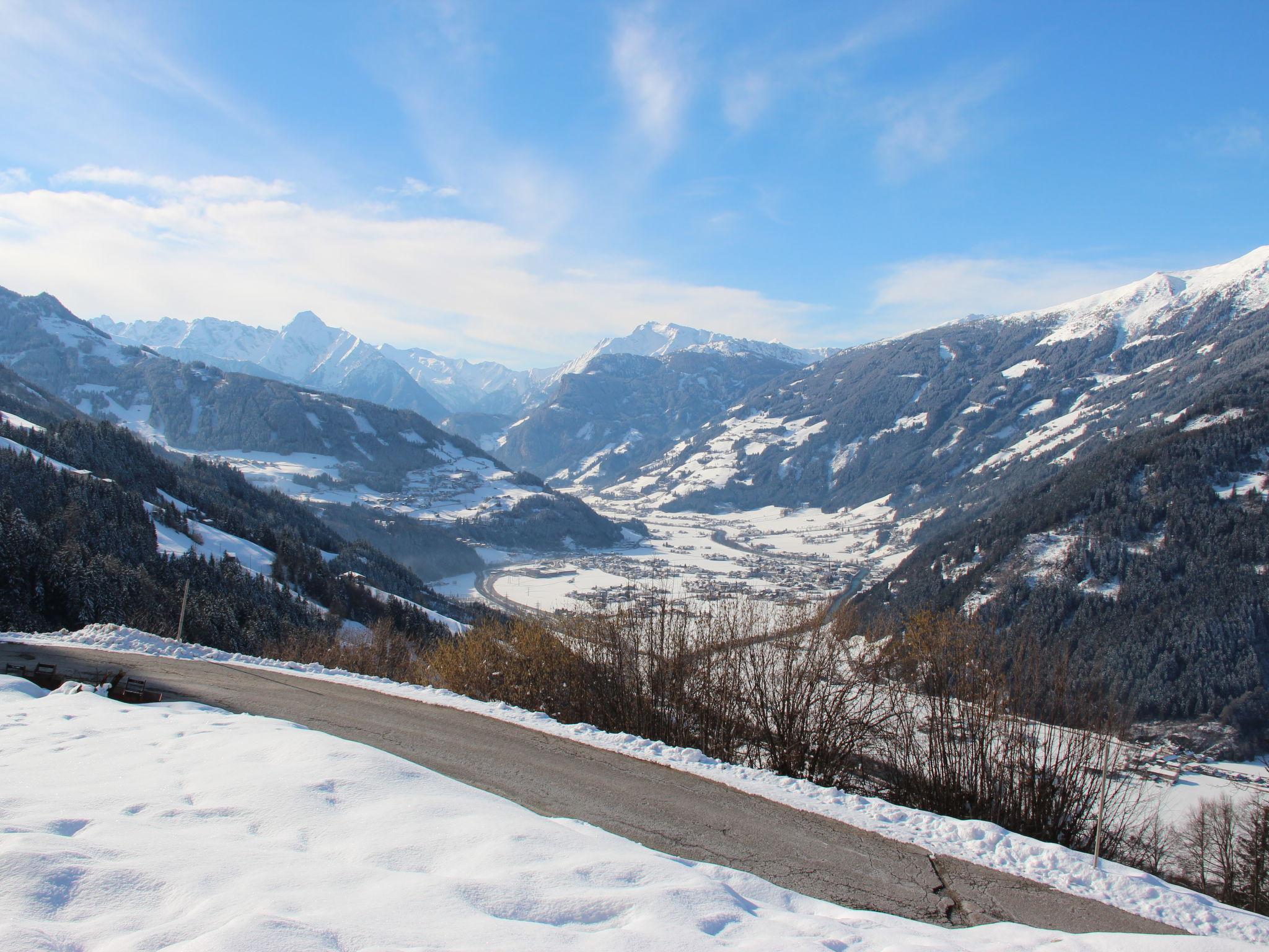 Photo 62 - 2 bedroom Apartment in Aschau im Zillertal with garden and mountain view