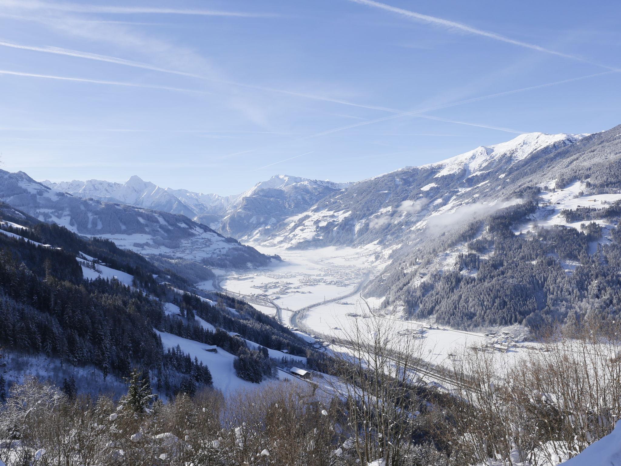 Foto 53 - Appartamento con 2 camere da letto a Aschau im Zillertal con giardino e vista sulle montagne