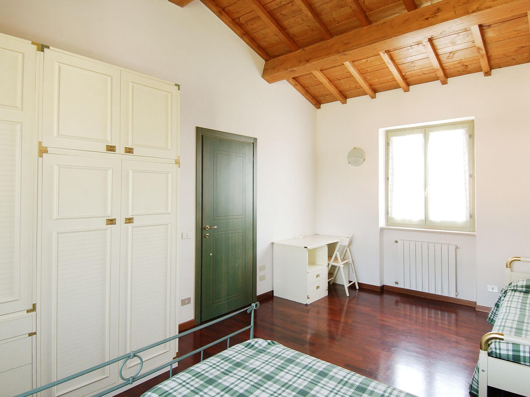 Foto 10 - Apartamento de 2 quartos em Costermano sul Garda com piscina e jardim