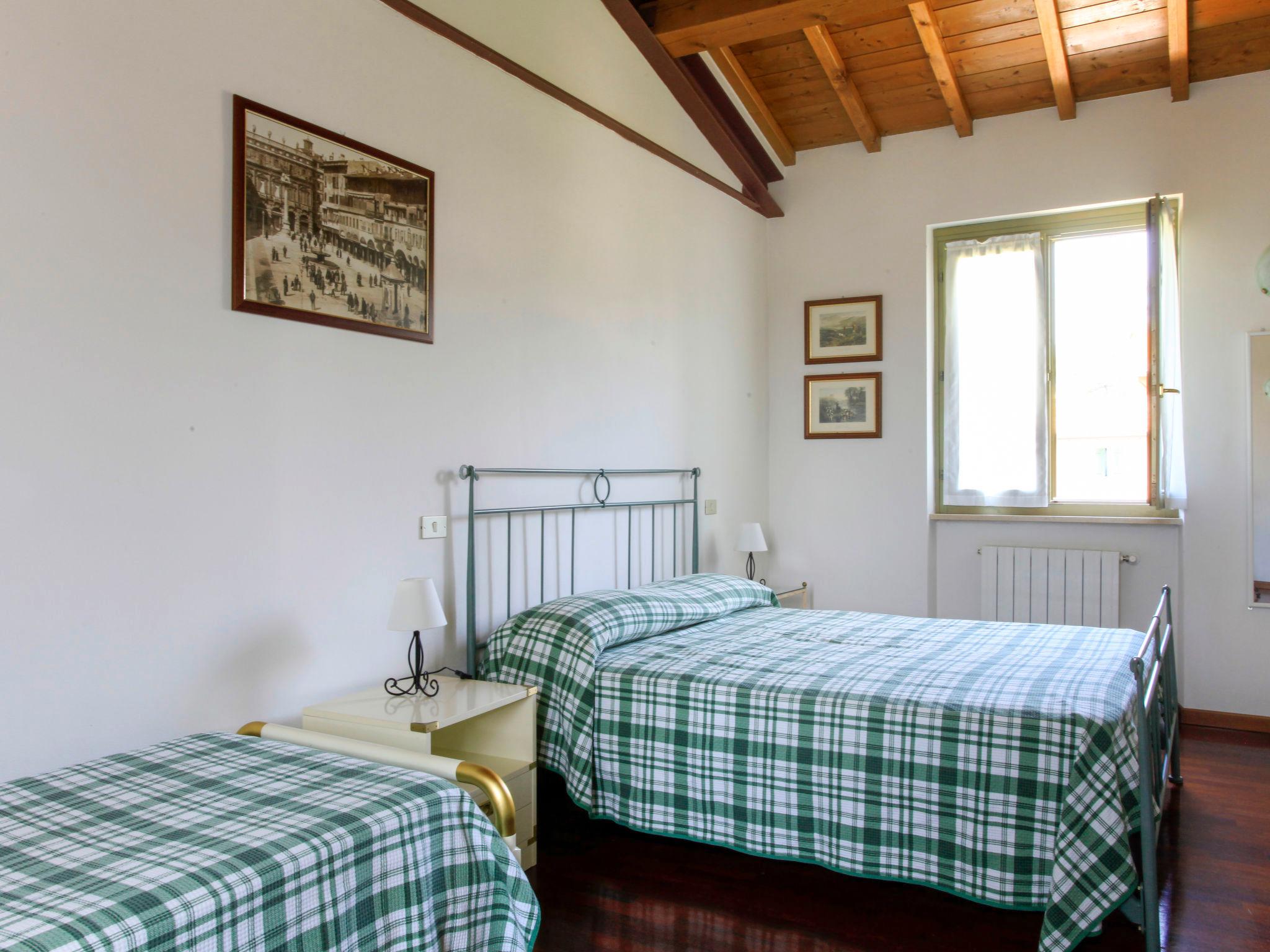 Photo 8 - Appartement de 2 chambres à Costermano sul Garda avec piscine et vues sur la montagne