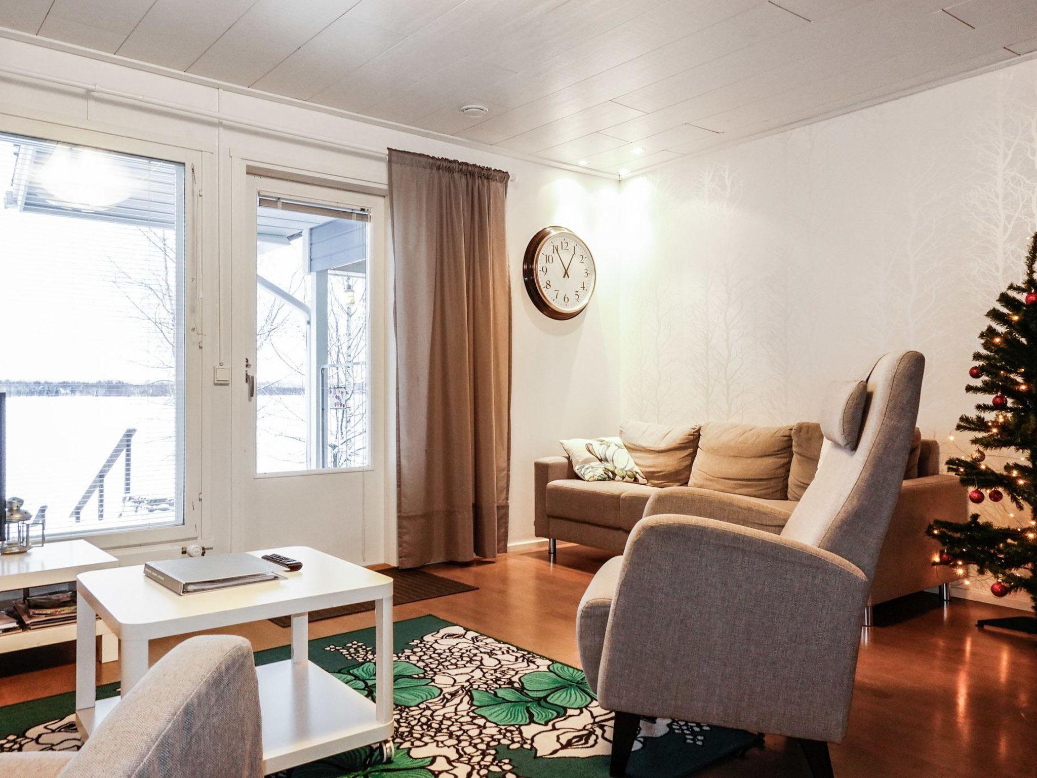 Foto 2 - Casa con 3 camere da letto a Rovaniemi con sauna e vista sulle montagne