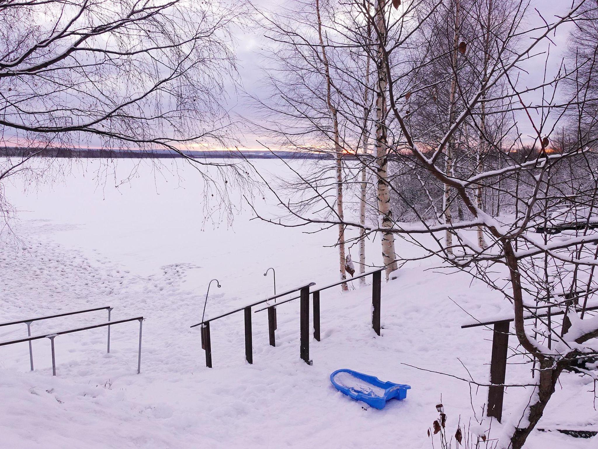 Foto 31 - Casa de 3 habitaciones en Rovaniemi con sauna y vistas a la montaña