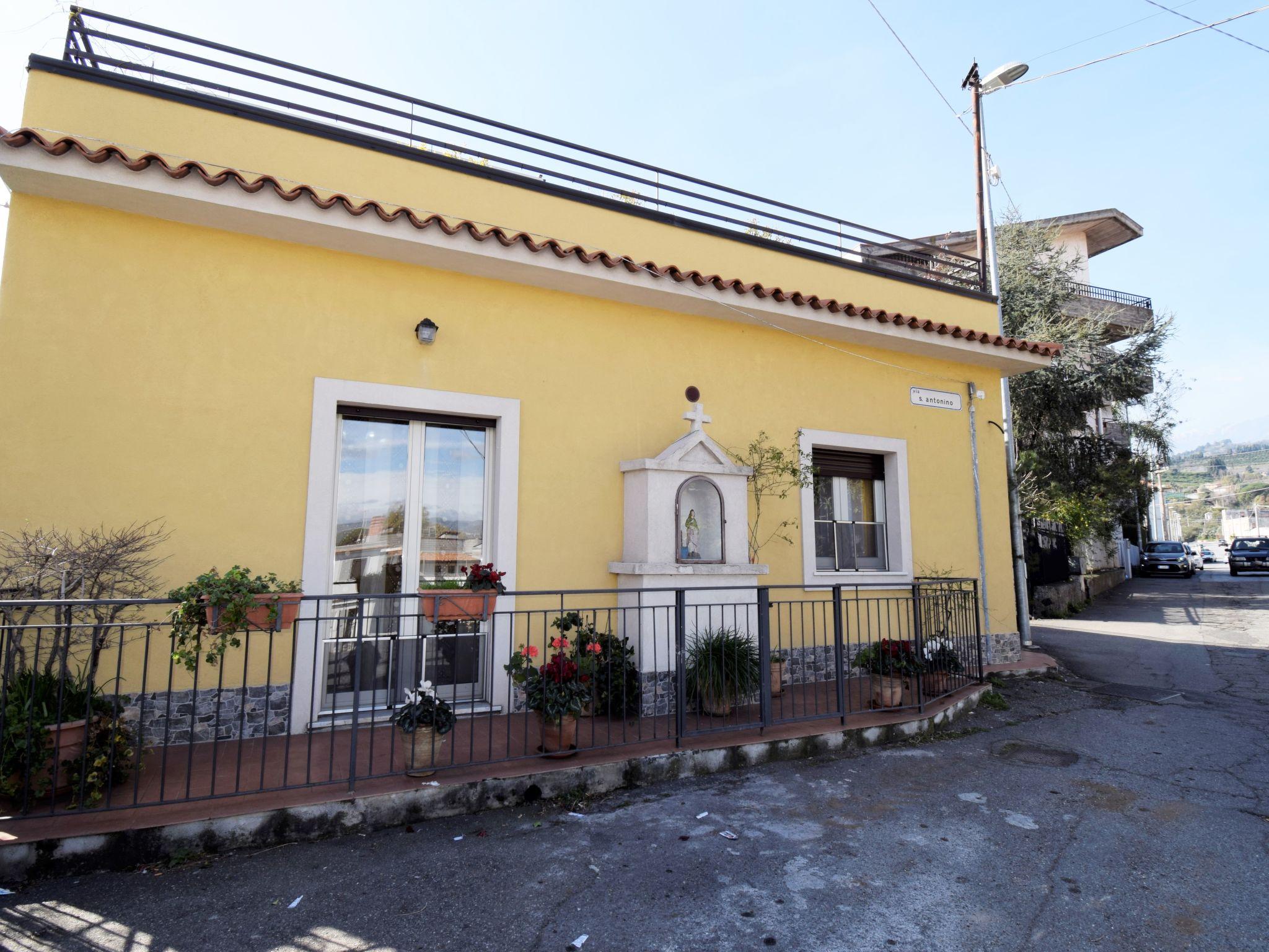 Photo 25 - 2 bedroom House in Mascali with garden and sea view
