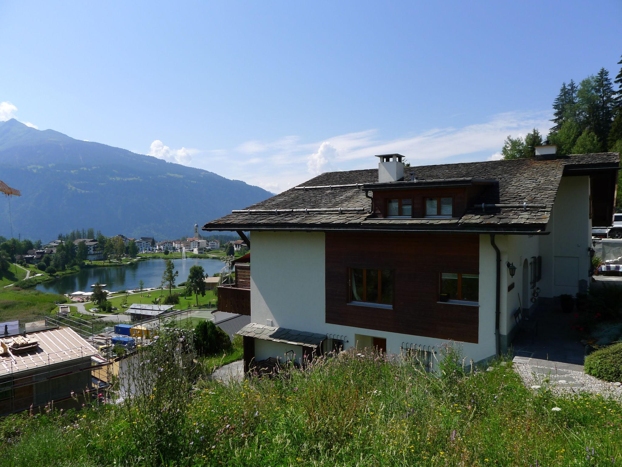 Foto 1 - Apartamento en Laax con terraza y vistas a la montaña