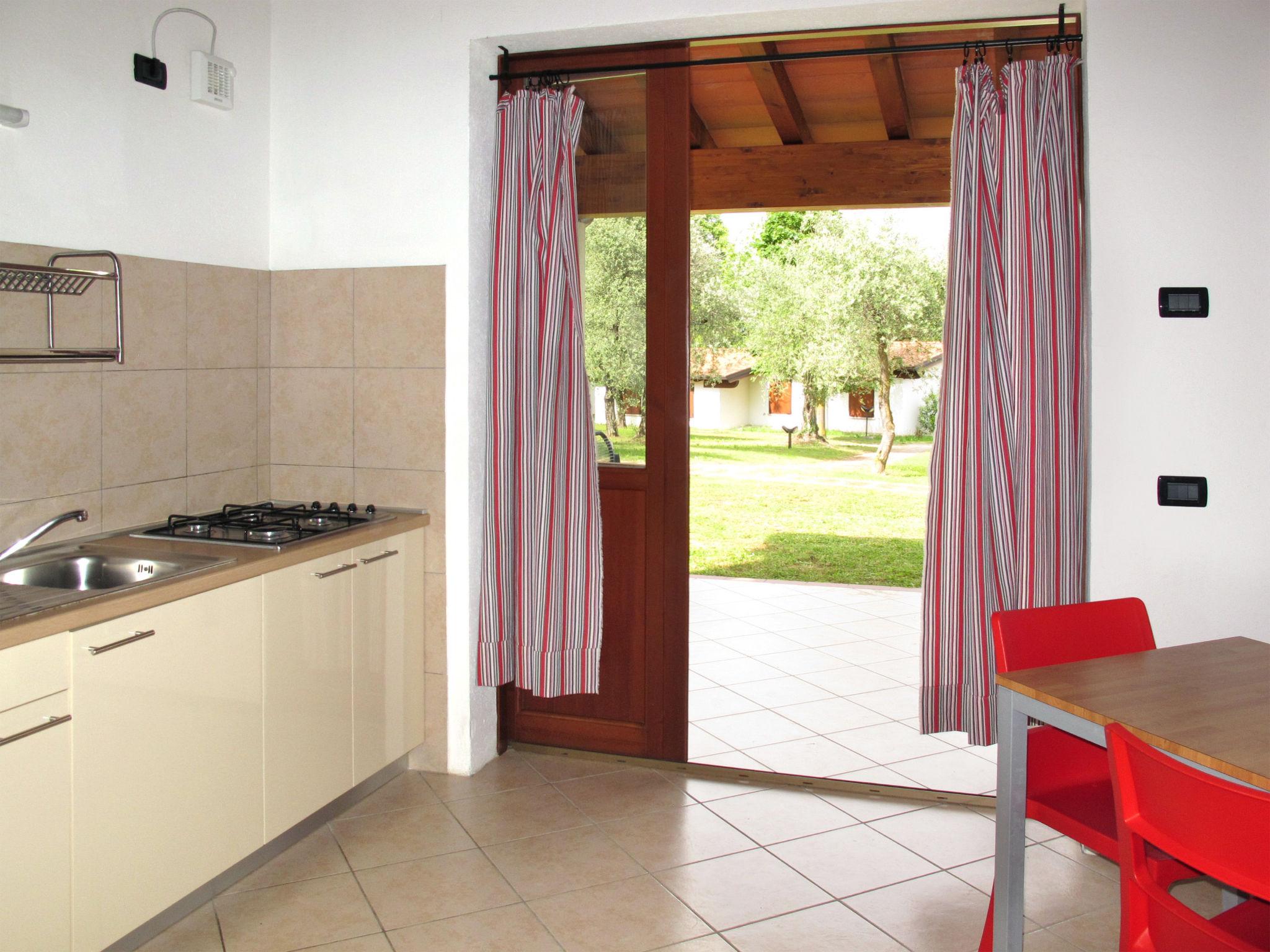 Photo 6 - 2 bedroom House in Manerba del Garda with swimming pool and garden