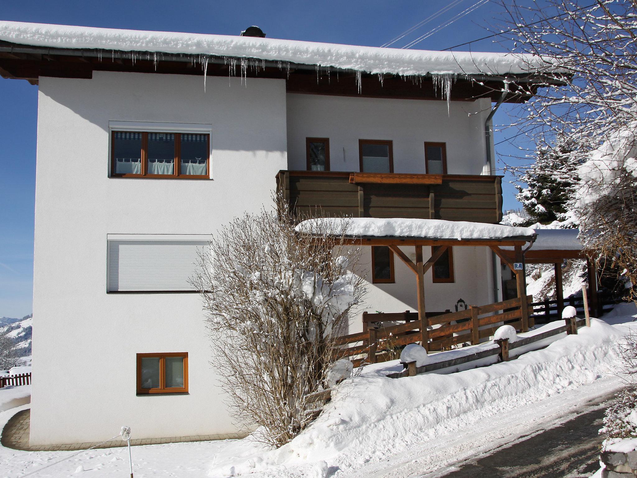 Foto 9 - Appartamento con 3 camere da letto a Kirchberg in Tirol con vista sulle montagne